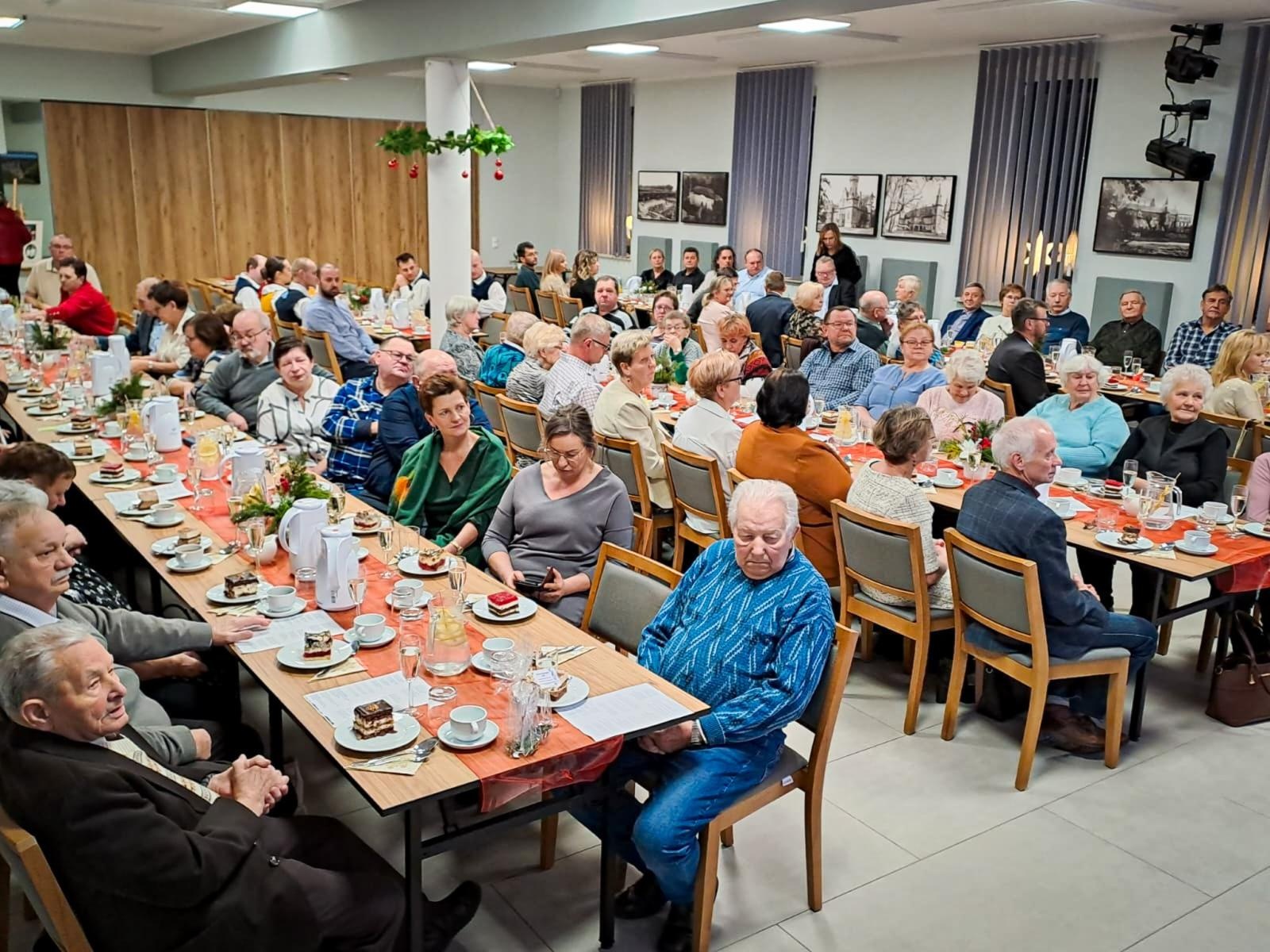 Zdjęcie w galerii na portalu naszraciborz.pl: W Tworkowie świętowano jubileusze DFK i zespołu Tworkauer Eiche wiadomości z regionu