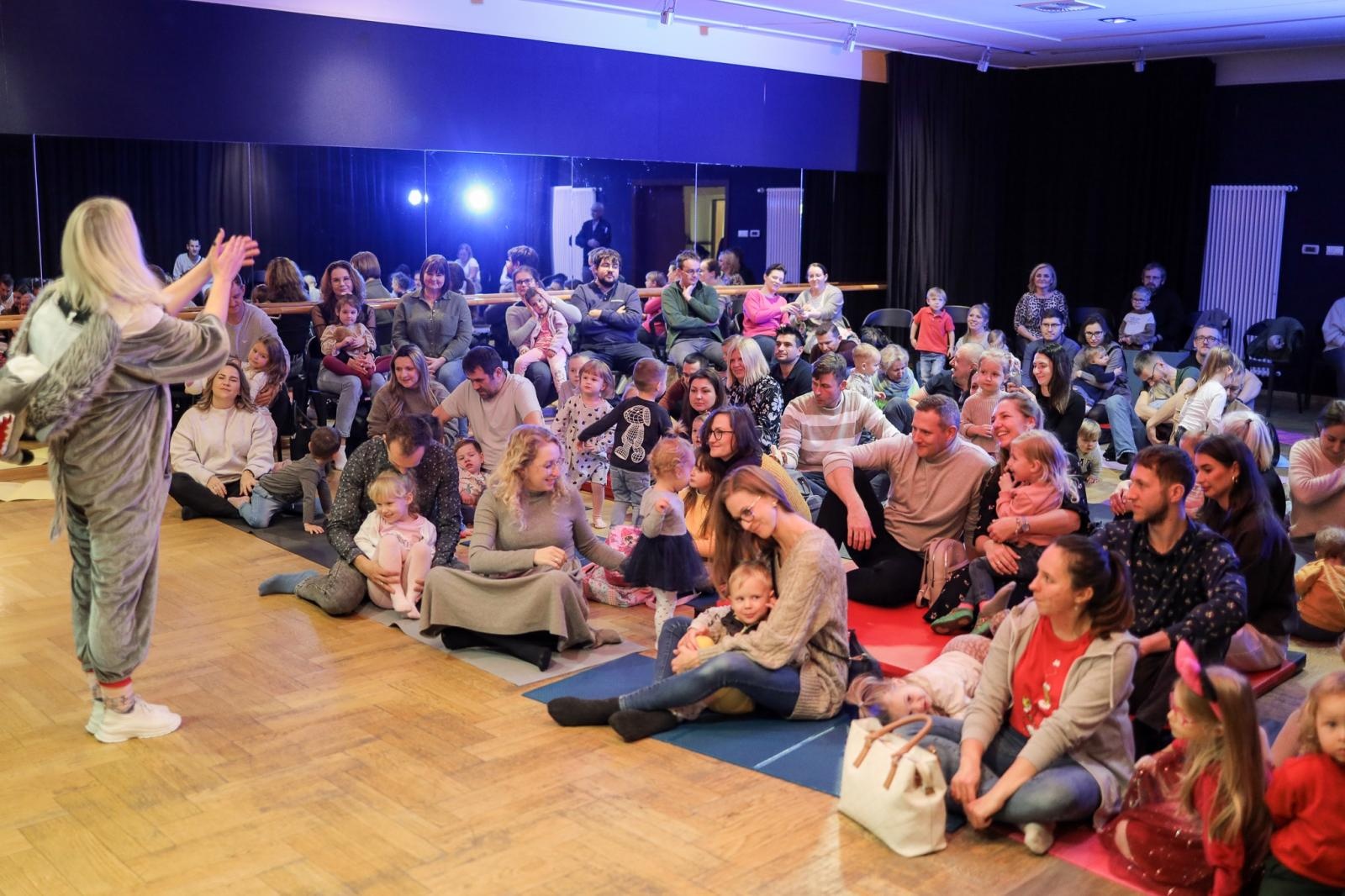 Zdjęcie w galerii na portalu naszraciborz.pl: Maluchy w Krainie Dźwięku i Kopciuszek wiadomości z regionu