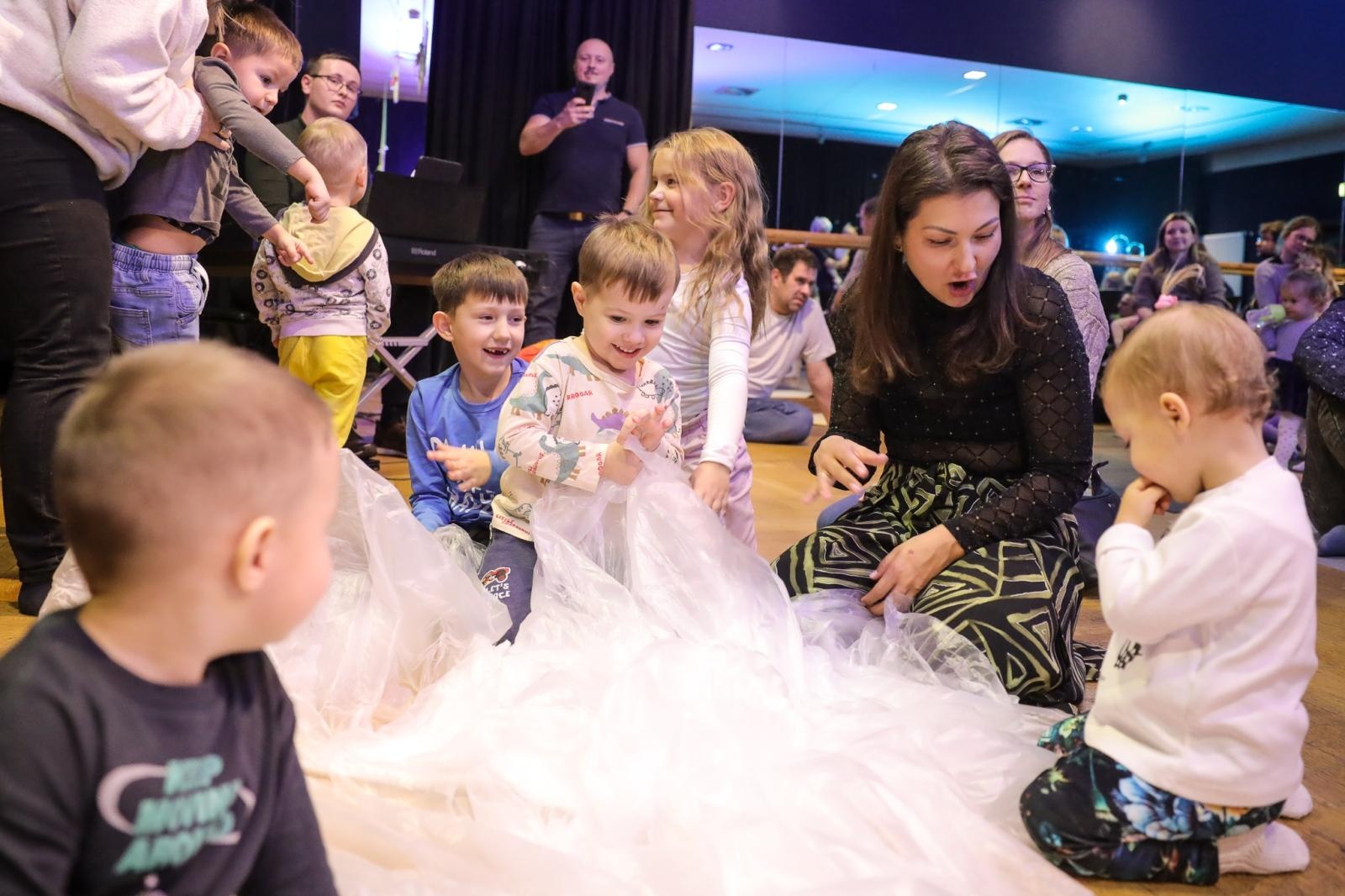 Zdjęcie w galerii na portalu naszraciborz.pl: Maluchy w Krainie Dźwięku i Kopciuszek wiadomości z regionu