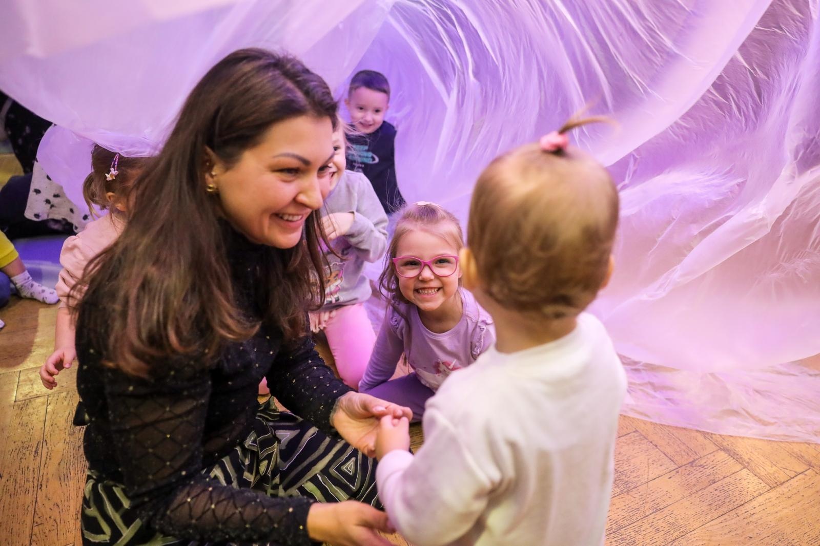 Zdjęcie w galerii na portalu naszraciborz.pl: Maluchy w Krainie Dźwięku i Kopciuszek wiadomości z regionu