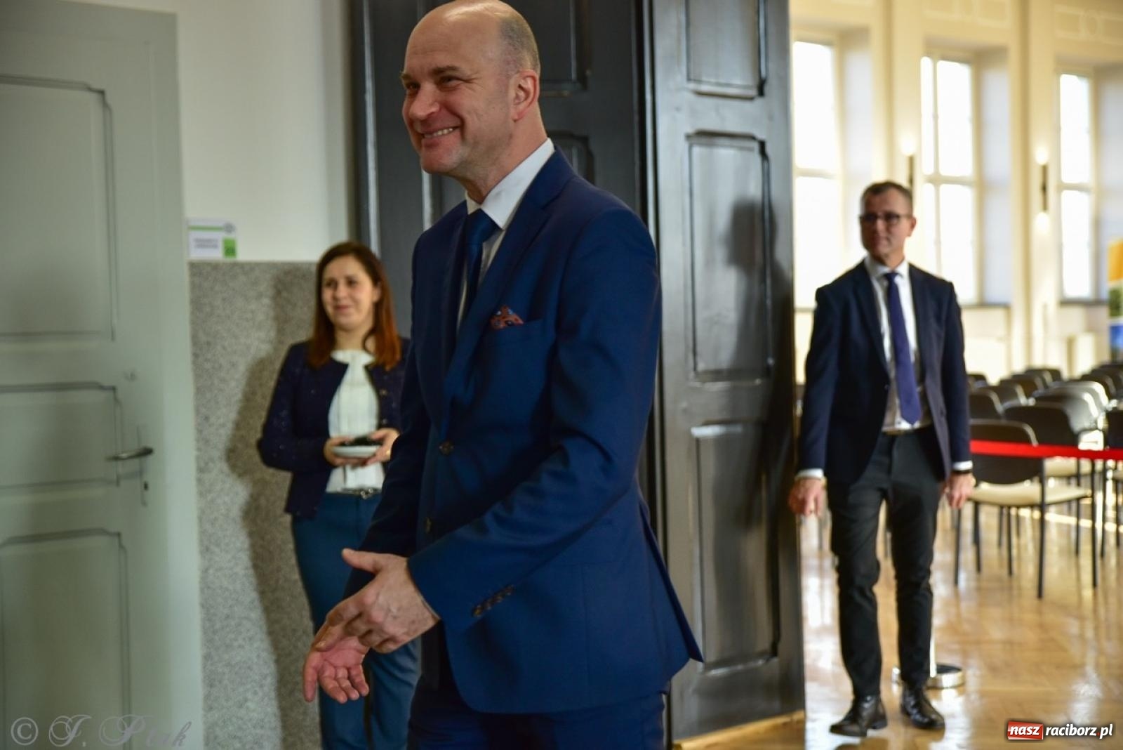 Zdjęcie w galerii na portalu naszraciborz.pl: Otwarto odrestaurowaną aulę raciborskiego Ekonomika [FOTO i WIDEO] wiadomości z regionu