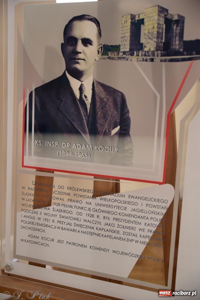 Zdjęcie w galerii na portalu naszraciborz.pl: Otwarto odrestaurowaną aulę raciborskiego Ekonomika [FOTO i WIDEO] wiadomości z regionu