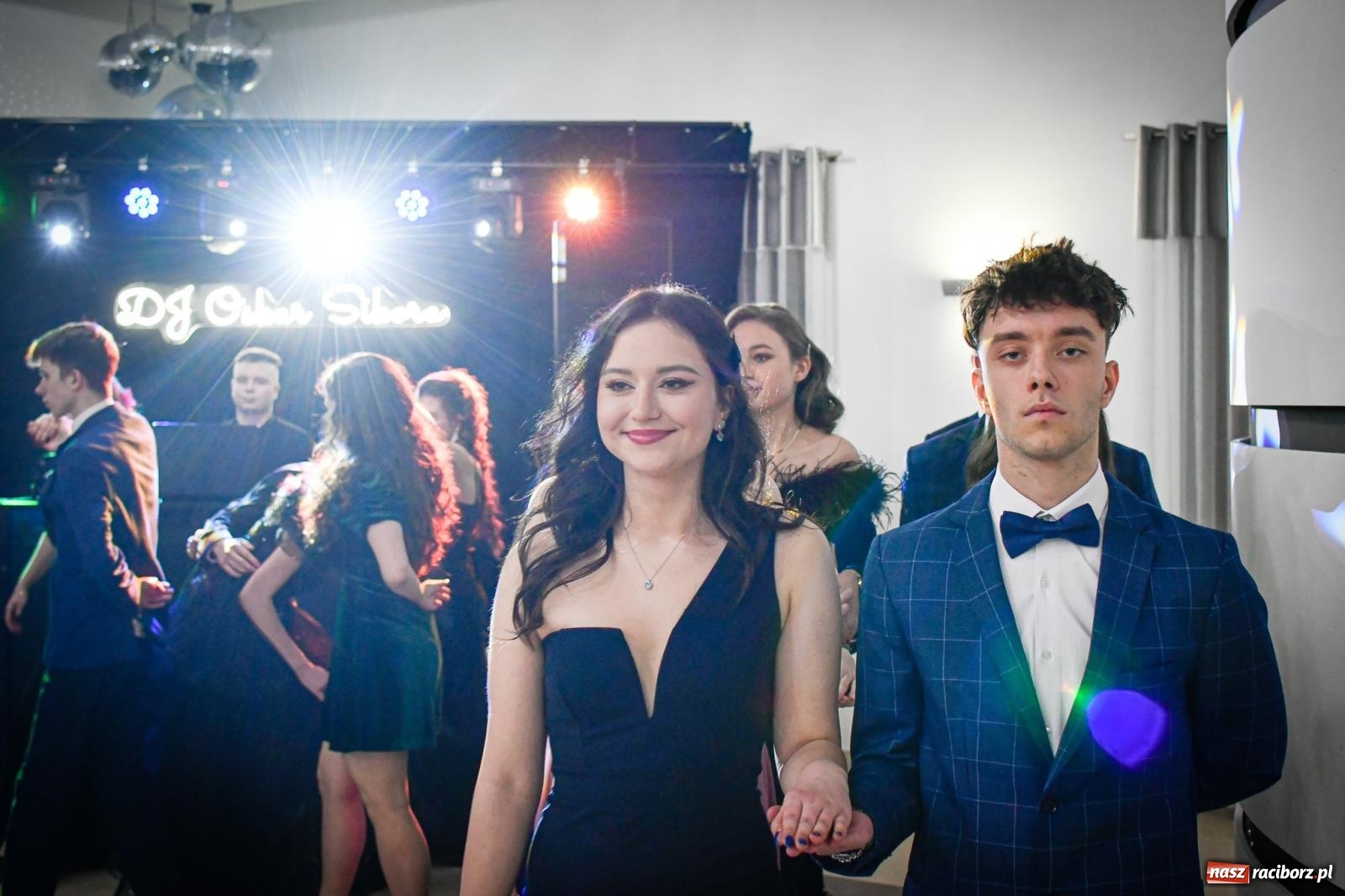 Zdjęcie w galerii na portalu naszraciborz.pl: Maturzyści z Diecezjalnego LO bawią się na studniówce w Tworkowie wiadomości z regionu