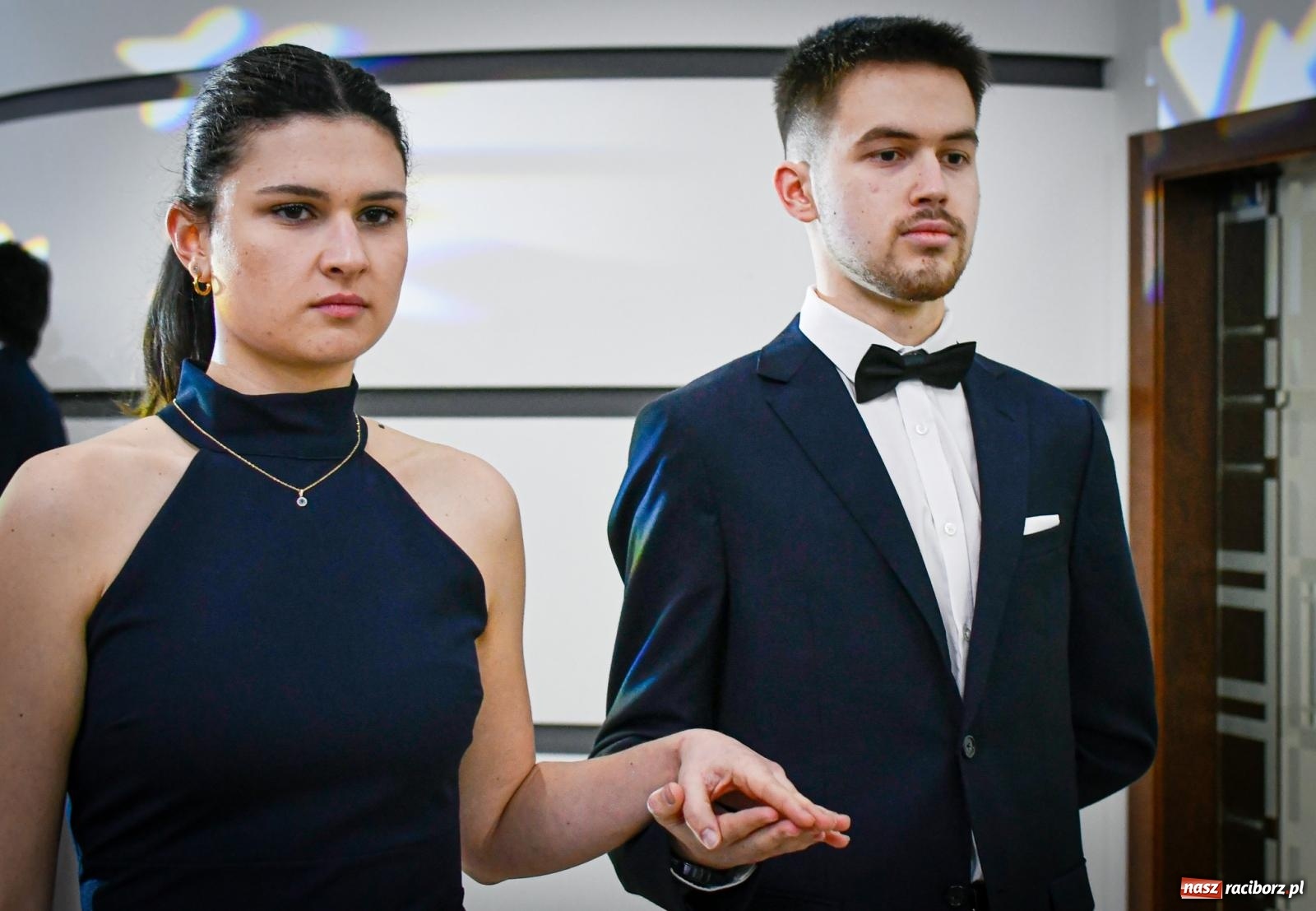 Zdjęcie w galerii na portalu naszraciborz.pl: Maturzyści z Diecezjalnego LO bawią się na studniówce w Tworkowie wiadomości z regionu