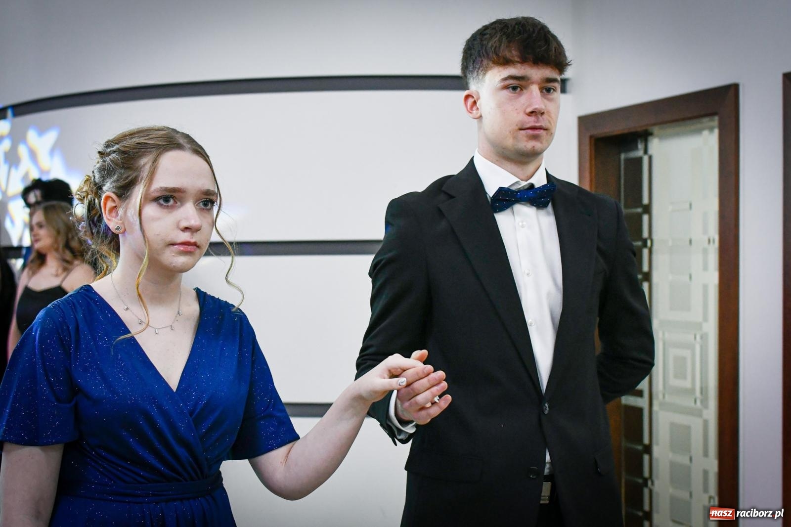 Zdjęcie w galerii na portalu naszraciborz.pl: Maturzyści z Diecezjalnego LO bawią się na studniówce w Tworkowie wiadomości z regionu