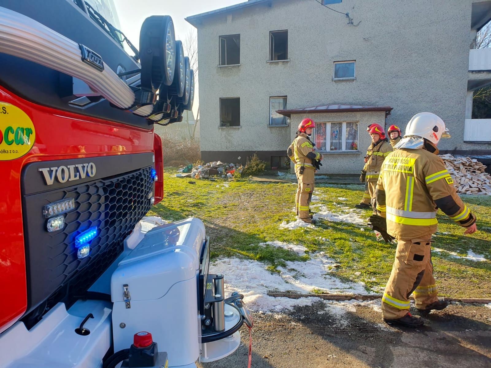 Zdjęcie w galerii na portalu naszraciborz.pl: Wybuch gazu w Łęgu. Na miejscu działało siedem zastępów strażaków wiadomości z regionu