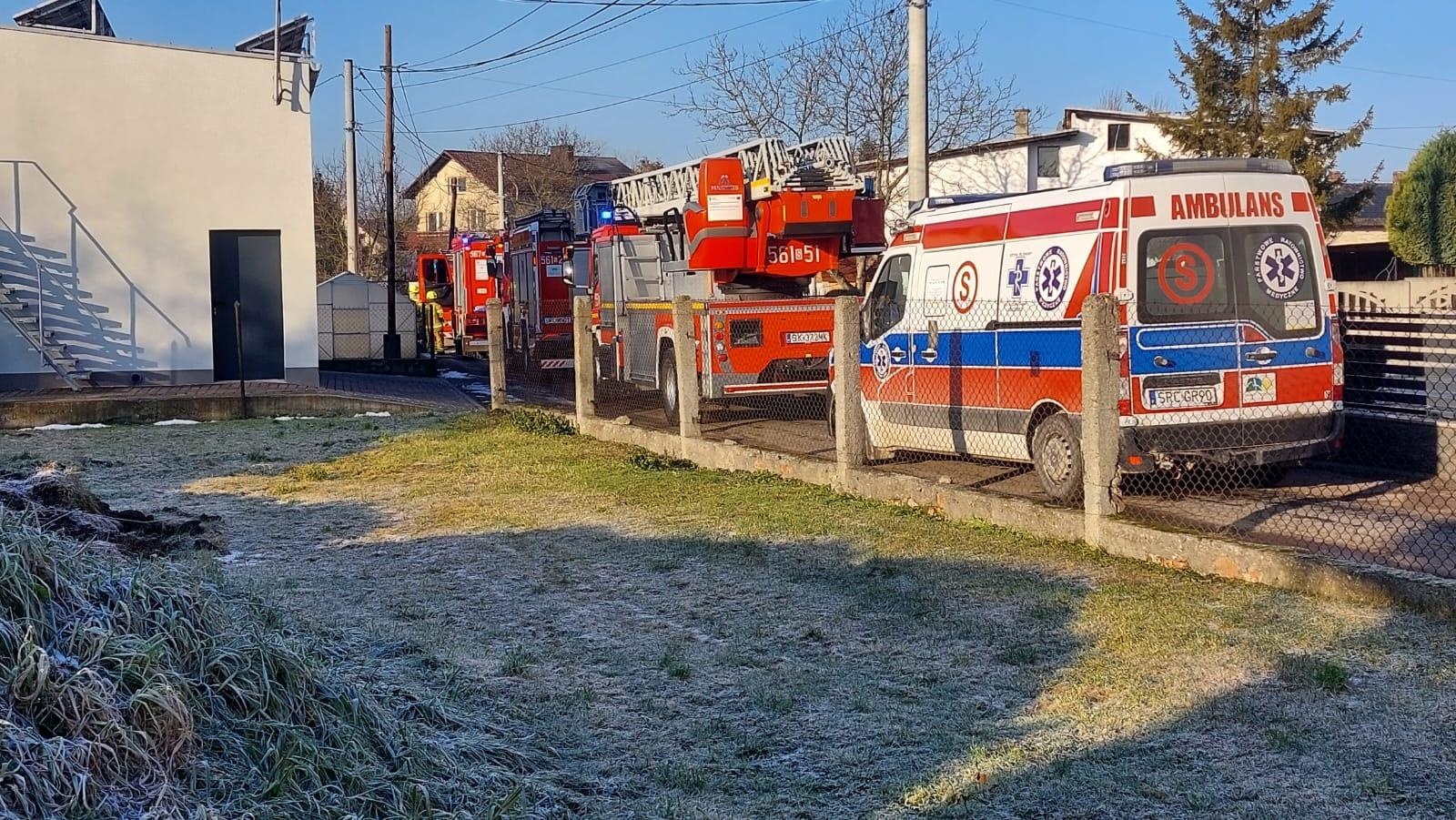 Zdjęcie w galerii na portalu naszraciborz.pl: Wybuch gazu w Łęgu. Na miejscu działało siedem zastępów strażaków wiadomości z regionu