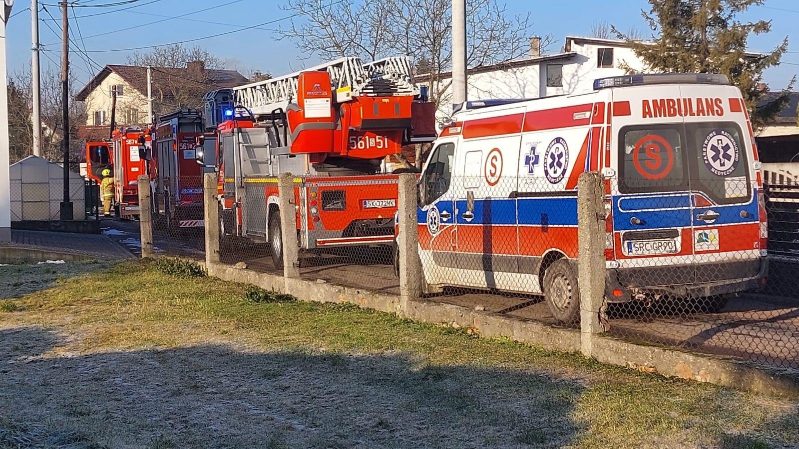 Zdjęcie w galerii na portalu naszraciborz.pl: Wybuch gazu w Łęgu. Na miejscu działało siedem zastępów strażaków wiadomości z regionu