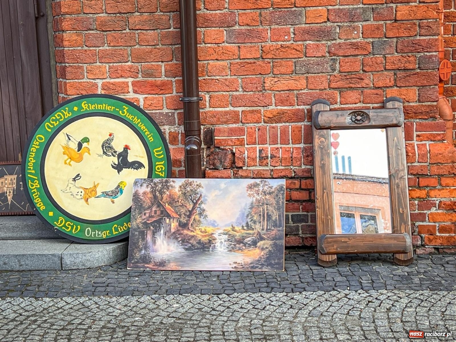 Zdjęcie w galerii na portalu naszraciborz.pl: Raciborski jarmark staroci – ciekawostki pierwszej edycji 2025 wiadomości z regionu