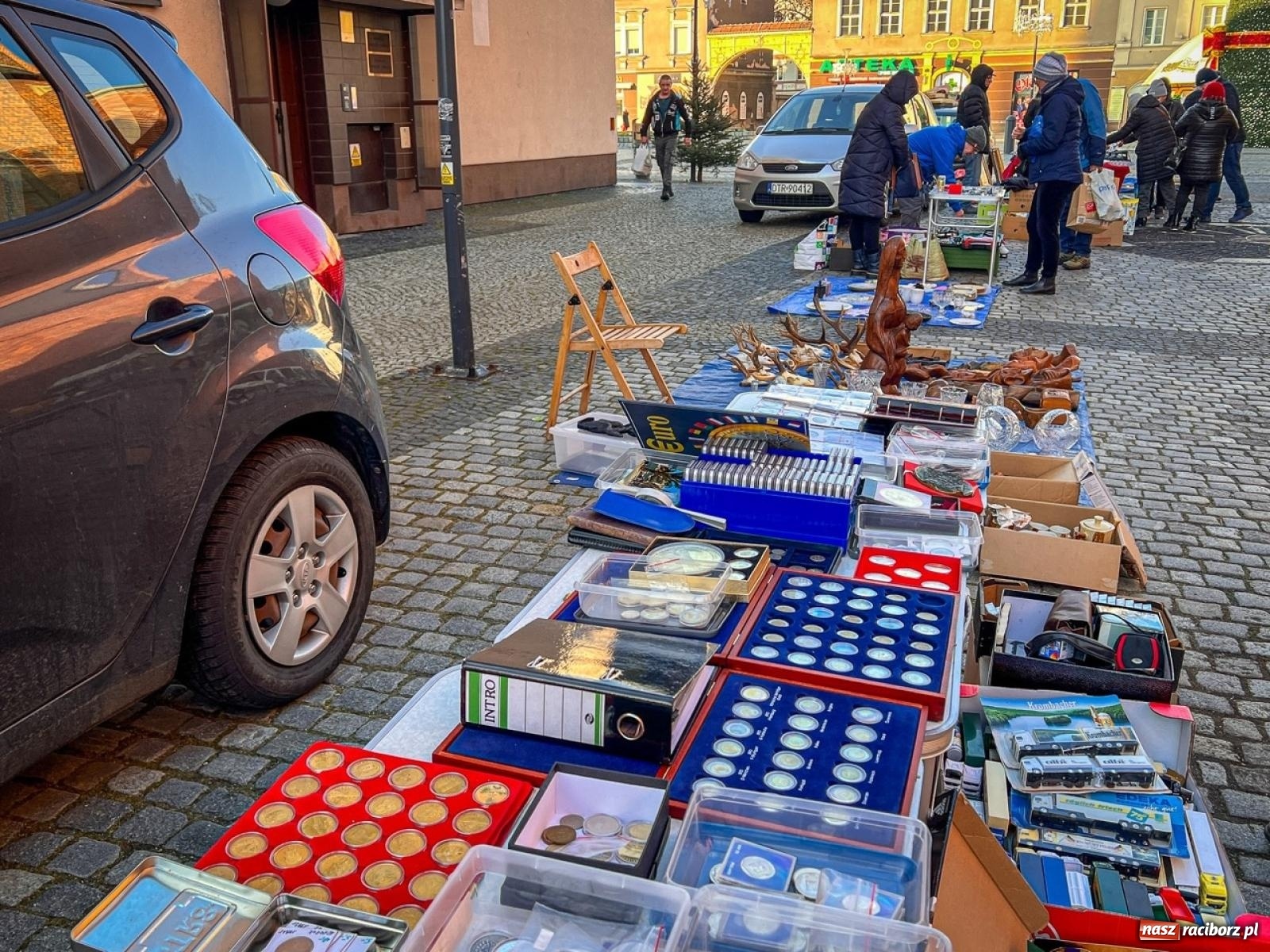 Zdjęcie w galerii na portalu naszraciborz.pl: Raciborski jarmark staroci – ciekawostki pierwszej edycji 2025 wiadomości z regionu