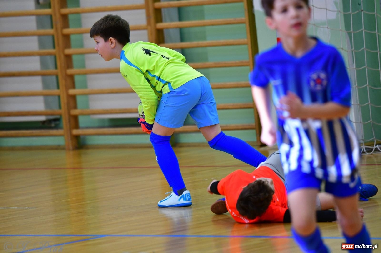 Zdjęcie w galerii na portalu naszraciborz.pl: Piłkarska rywalizacja rocznika 2016. Kolejny turniej fundacji Junior Trening [FOTO] wiadomości z regionu