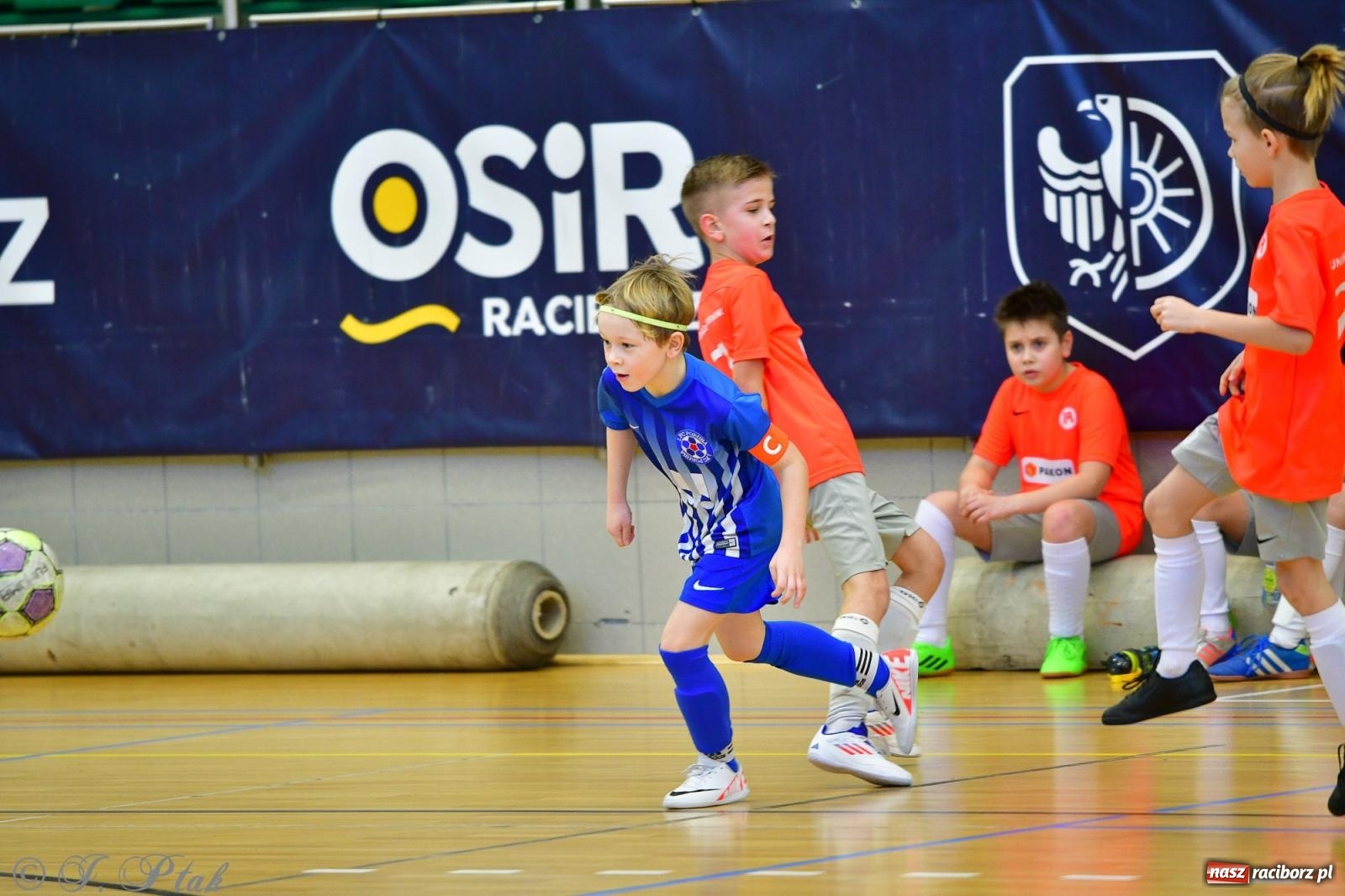 Zdjęcie w galerii na portalu naszraciborz.pl: Piłkarska rywalizacja rocznika 2016. Kolejny turniej fundacji Junior Trening [FOTO] wiadomości z regionu
