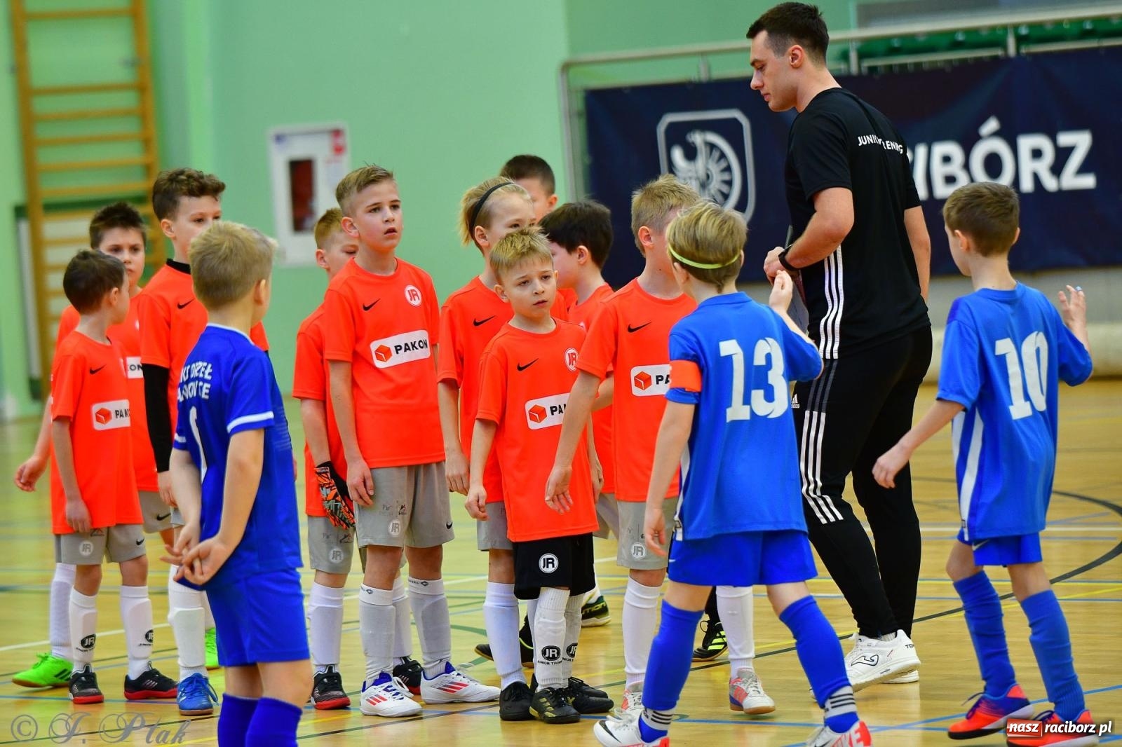 Zdjęcie w galerii na portalu naszraciborz.pl: Piłkarska rywalizacja rocznika 2016. Kolejny turniej fundacji Junior Trening [FOTO] wiadomości z regionu