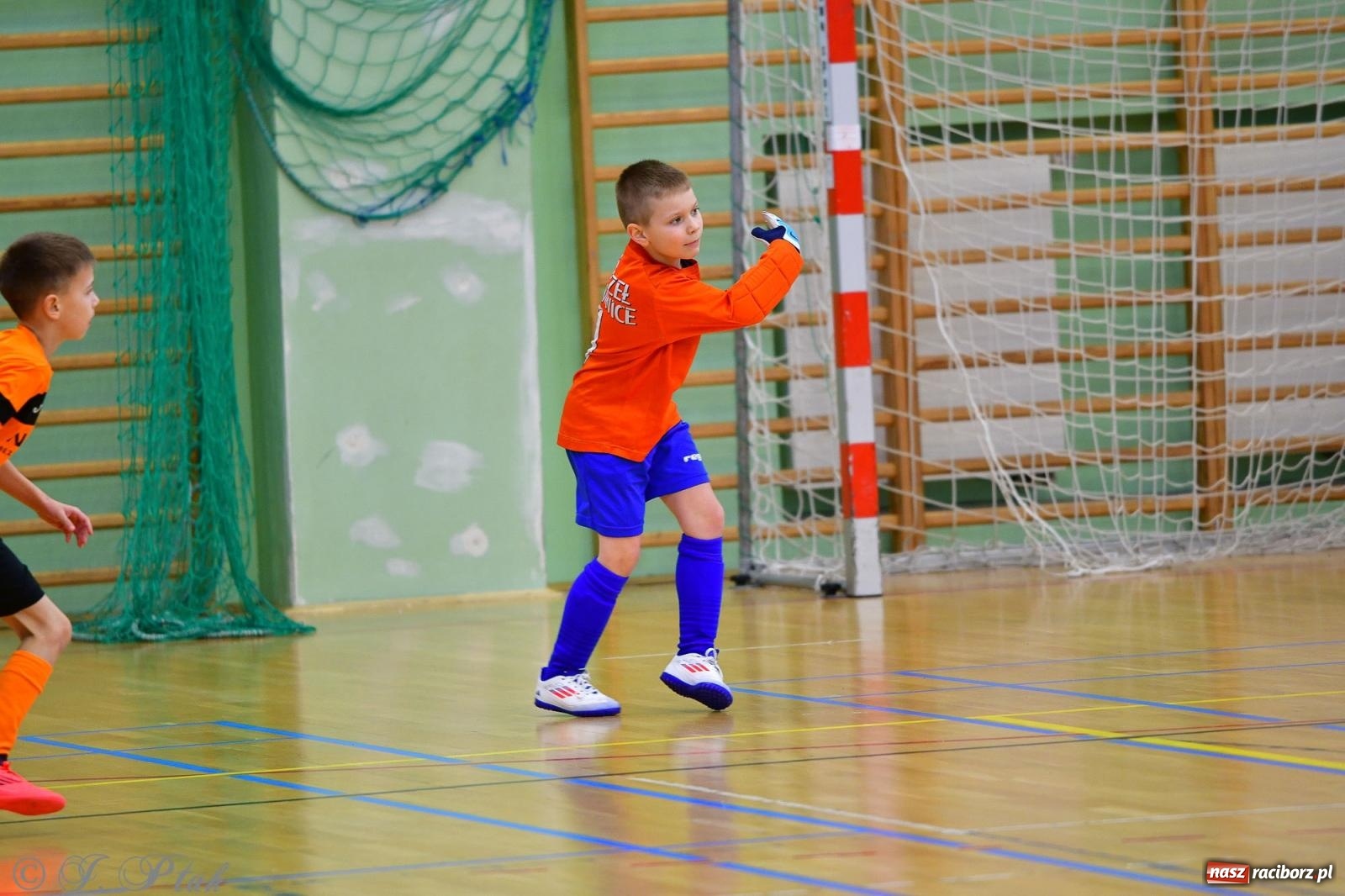 Zdjęcie w galerii na portalu naszraciborz.pl: Piłkarska rywalizacja rocznika 2016. Kolejny turniej fundacji Junior Trening [FOTO] wiadomości z regionu