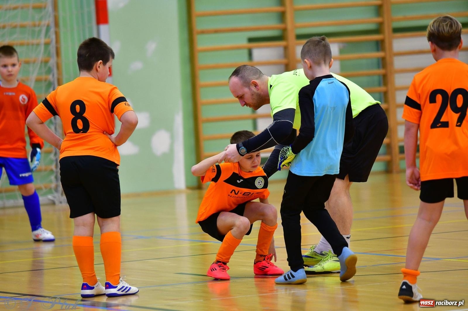 Zdjęcie w galerii na portalu naszraciborz.pl: Piłkarska rywalizacja rocznika 2016. Kolejny turniej fundacji Junior Trening [FOTO] wiadomości z regionu