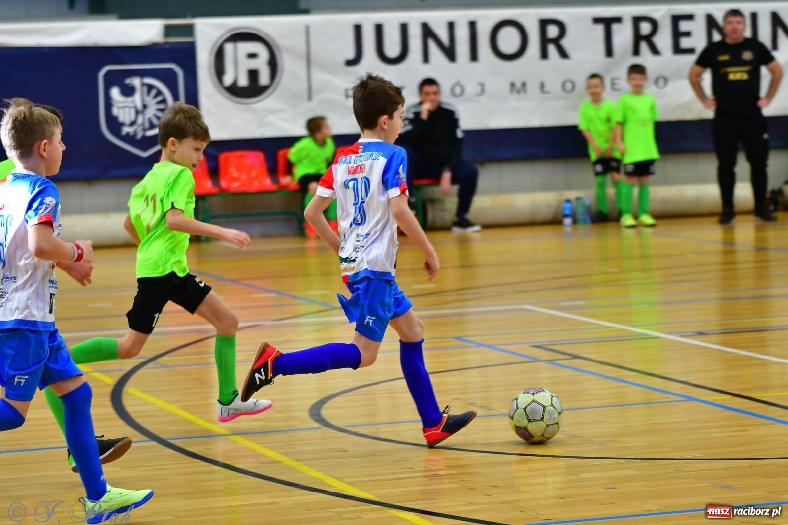 Zdjęcie w galerii na portalu naszraciborz.pl: Piłkarska rywalizacja rocznika 2016. Kolejny turniej fundacji Junior Trening [FOTO] wiadomości z regionu