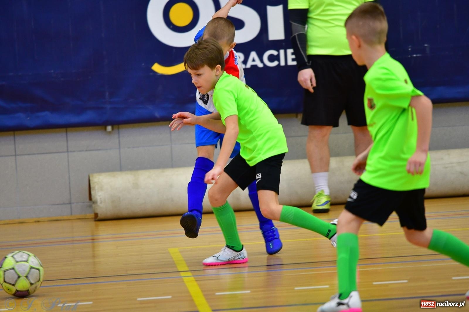 Zdjęcie w galerii na portalu naszraciborz.pl: Piłkarska rywalizacja rocznika 2016. Kolejny turniej fundacji Junior Trening [FOTO] wiadomości z regionu