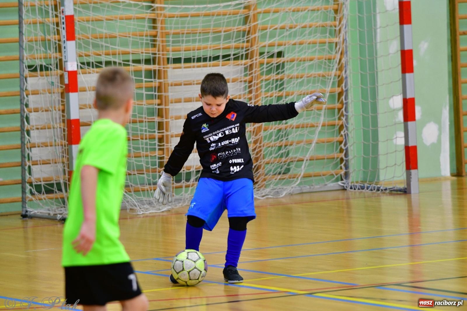 Zdjęcie w galerii na portalu naszraciborz.pl: Piłkarska rywalizacja rocznika 2016. Kolejny turniej fundacji Junior Trening [FOTO] wiadomości z regionu
