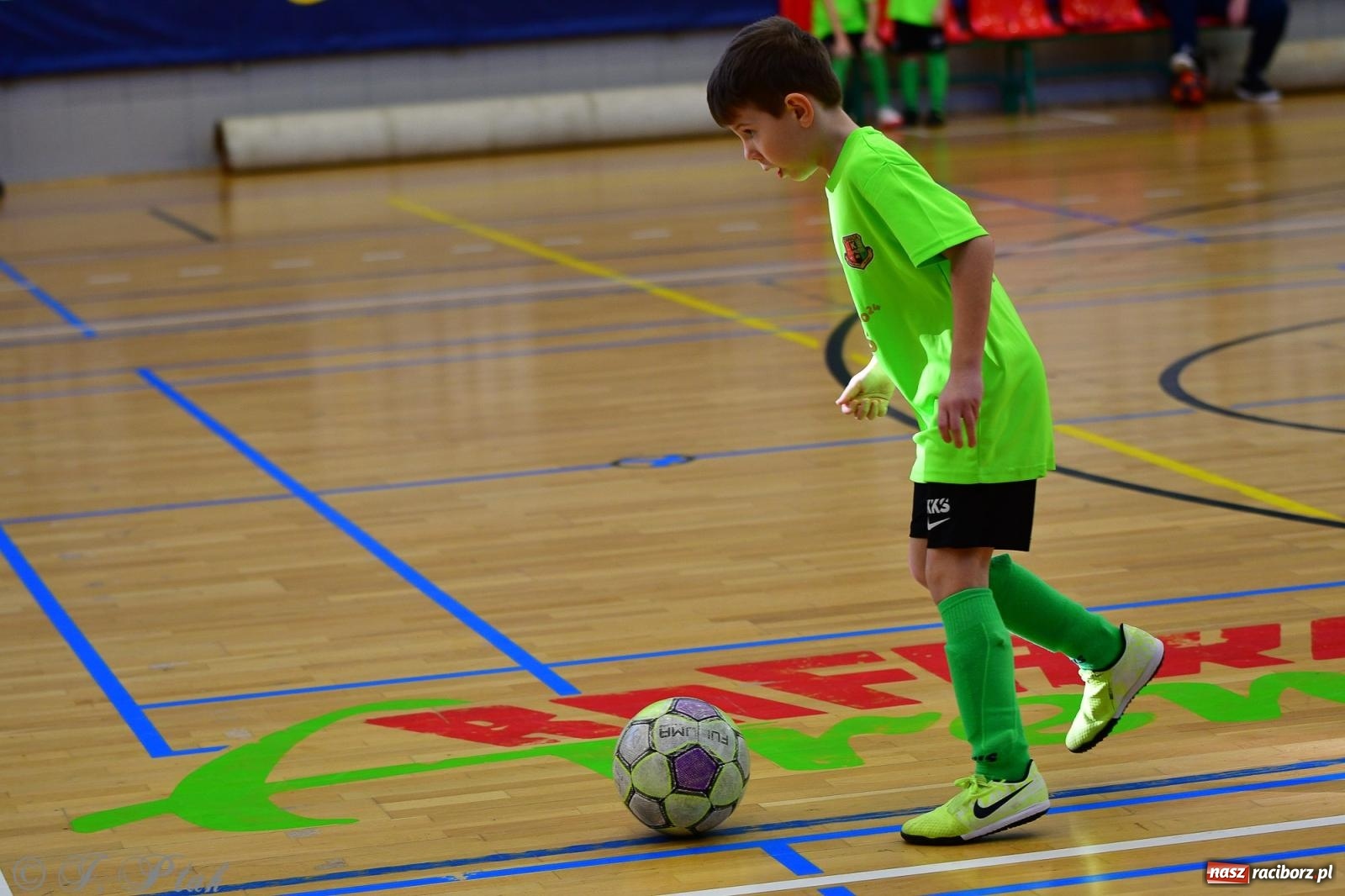 Zdjęcie w galerii na portalu naszraciborz.pl: Piłkarska rywalizacja rocznika 2016. Kolejny turniej fundacji Junior Trening [FOTO] wiadomości z regionu