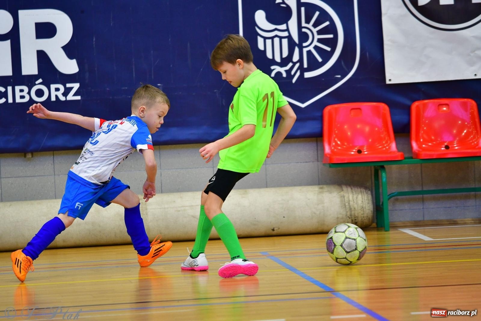 Zdjęcie w galerii na portalu naszraciborz.pl: Piłkarska rywalizacja rocznika 2016. Kolejny turniej fundacji Junior Trening [FOTO] wiadomości z regionu