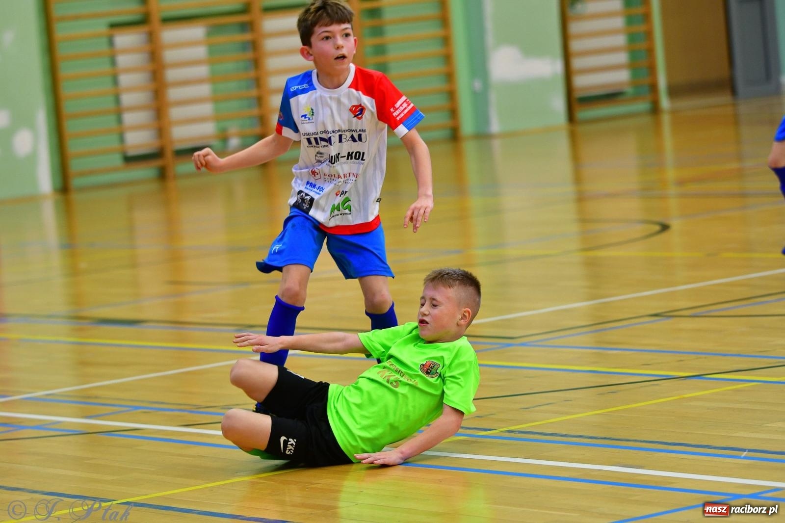 Zdjęcie w galerii na portalu naszraciborz.pl: Piłkarska rywalizacja rocznika 2016. Kolejny turniej fundacji Junior Trening [FOTO] wiadomości z regionu