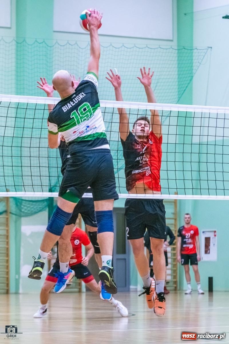 Zdjęcie w galerii na portalu naszraciborz.pl: Kolejny siatkarski dreszczowiec zakończony tie-breakiem [FOTO] wiadomości z regionu