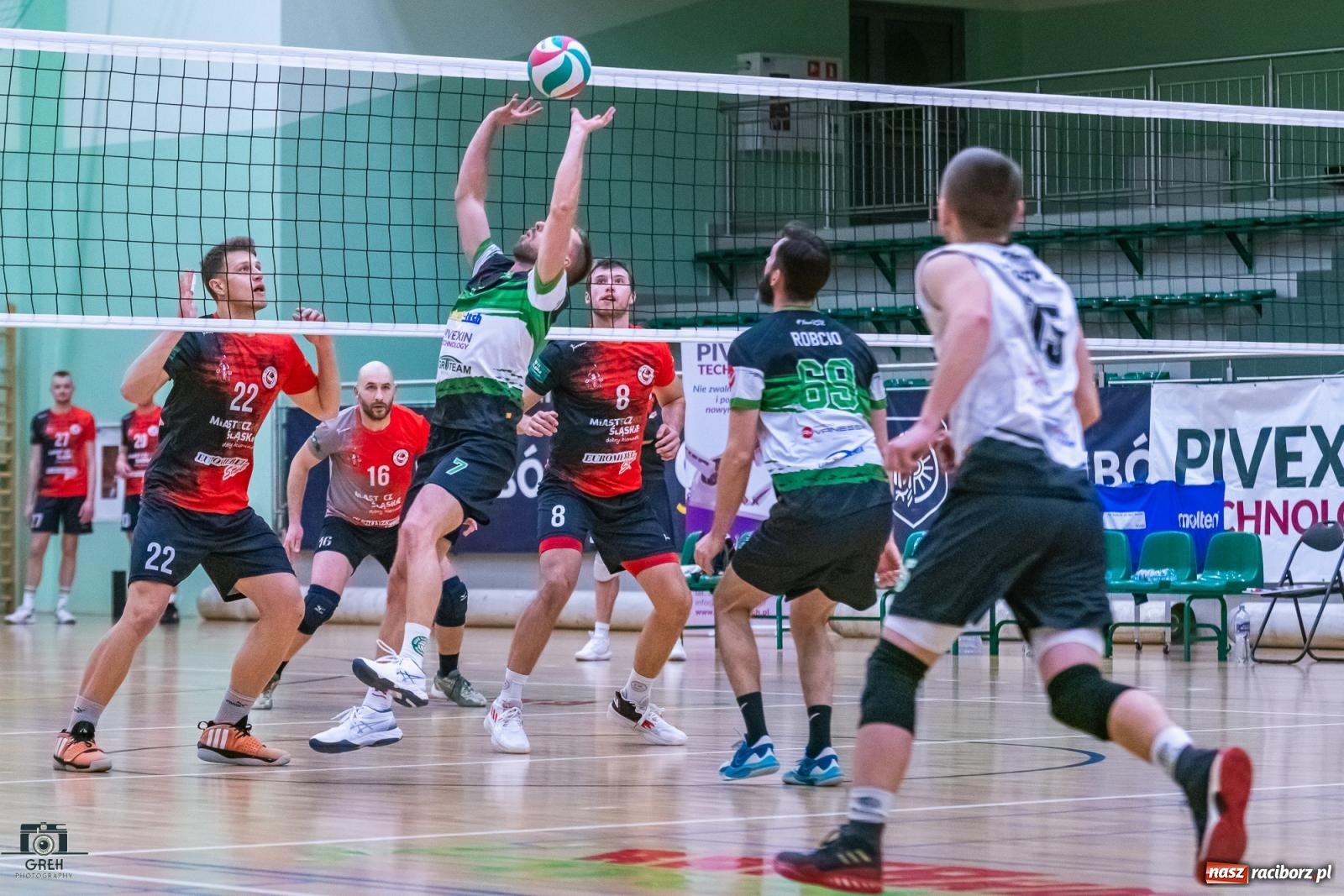 Zdjęcie w galerii na portalu naszraciborz.pl: Kolejny siatkarski dreszczowiec zakończony tie-breakiem [FOTO] wiadomości z regionu