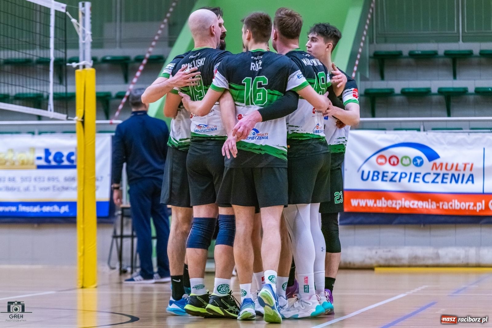 Zdjęcie w galerii na portalu naszraciborz.pl: Kolejny siatkarski dreszczowiec zakończony tie-breakiem [FOTO] wiadomości z regionu
