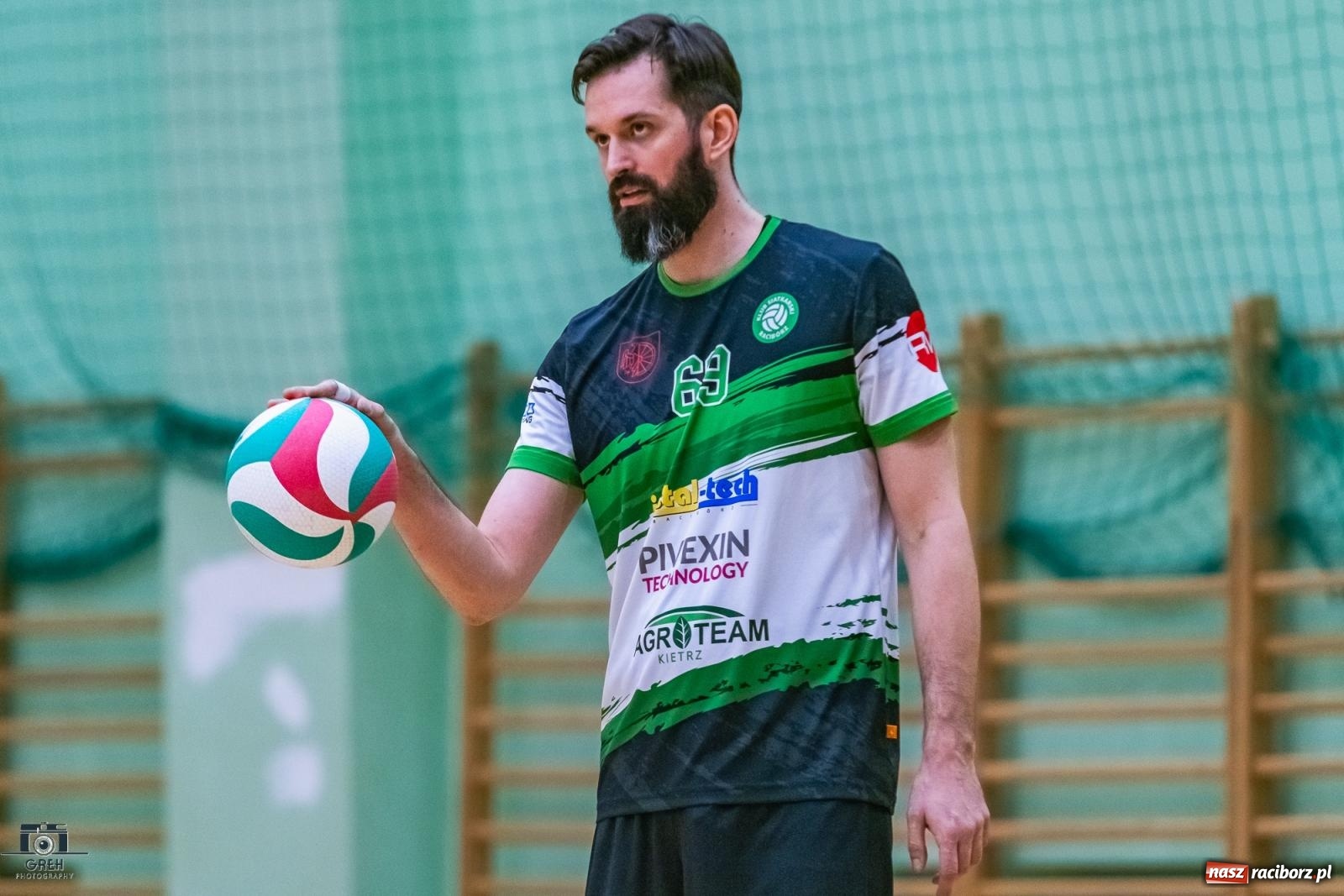 Zdjęcie w galerii na portalu naszraciborz.pl: Kolejny siatkarski dreszczowiec zakończony tie-breakiem [FOTO] wiadomości z regionu