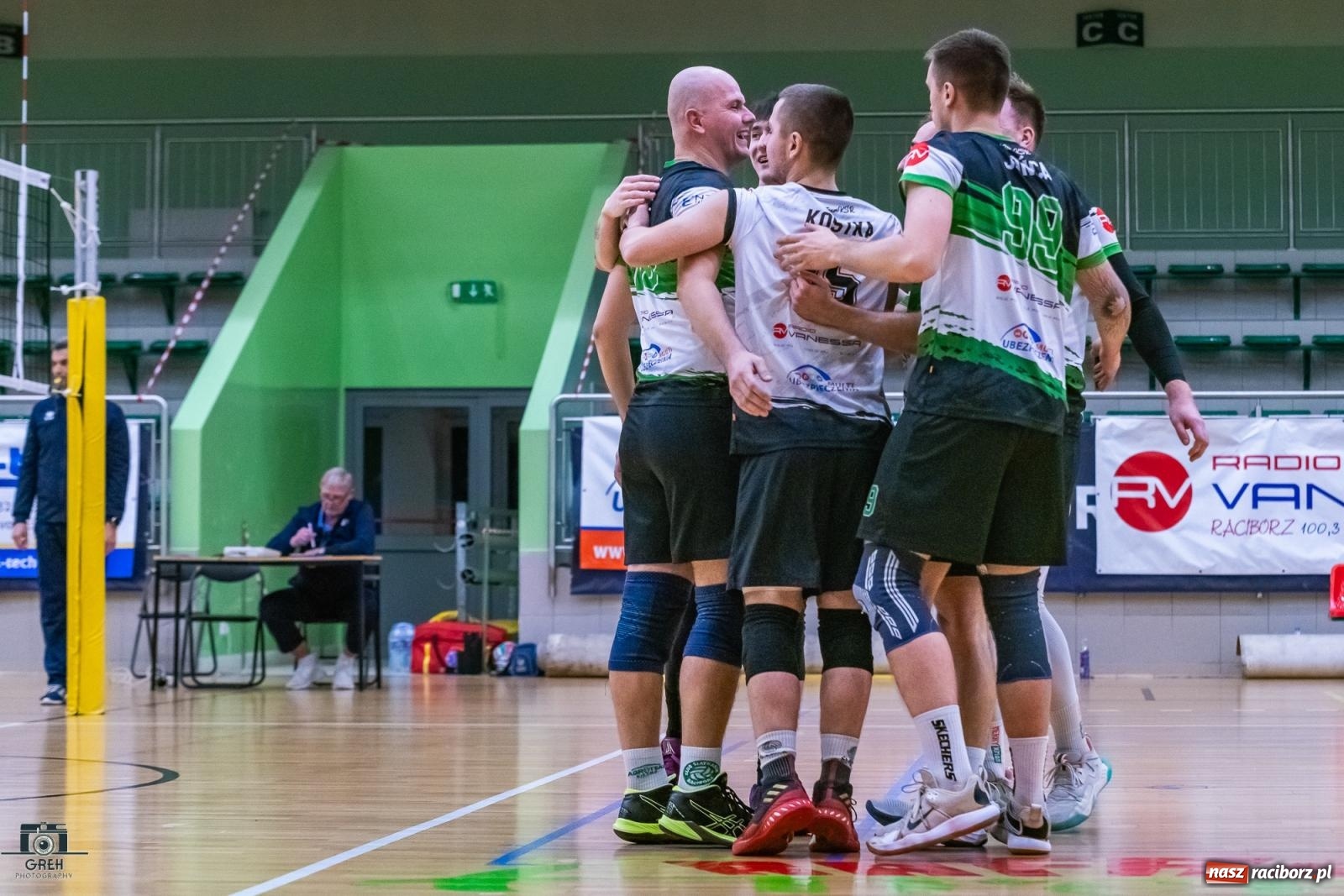 Zdjęcie w galerii na portalu naszraciborz.pl: Kolejny siatkarski dreszczowiec zakończony tie-breakiem [FOTO] wiadomości z regionu