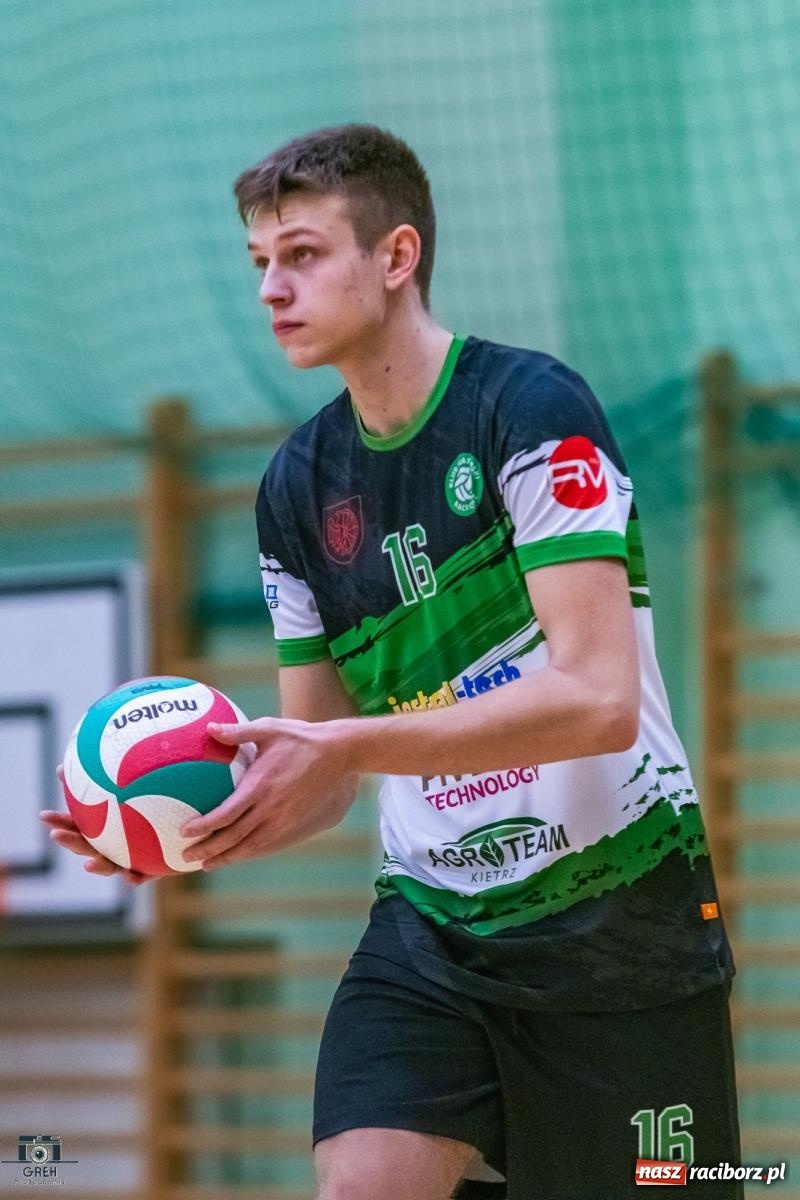 Zdjęcie w galerii na portalu naszraciborz.pl: Kolejny siatkarski dreszczowiec zakończony tie-breakiem [FOTO] wiadomości z regionu