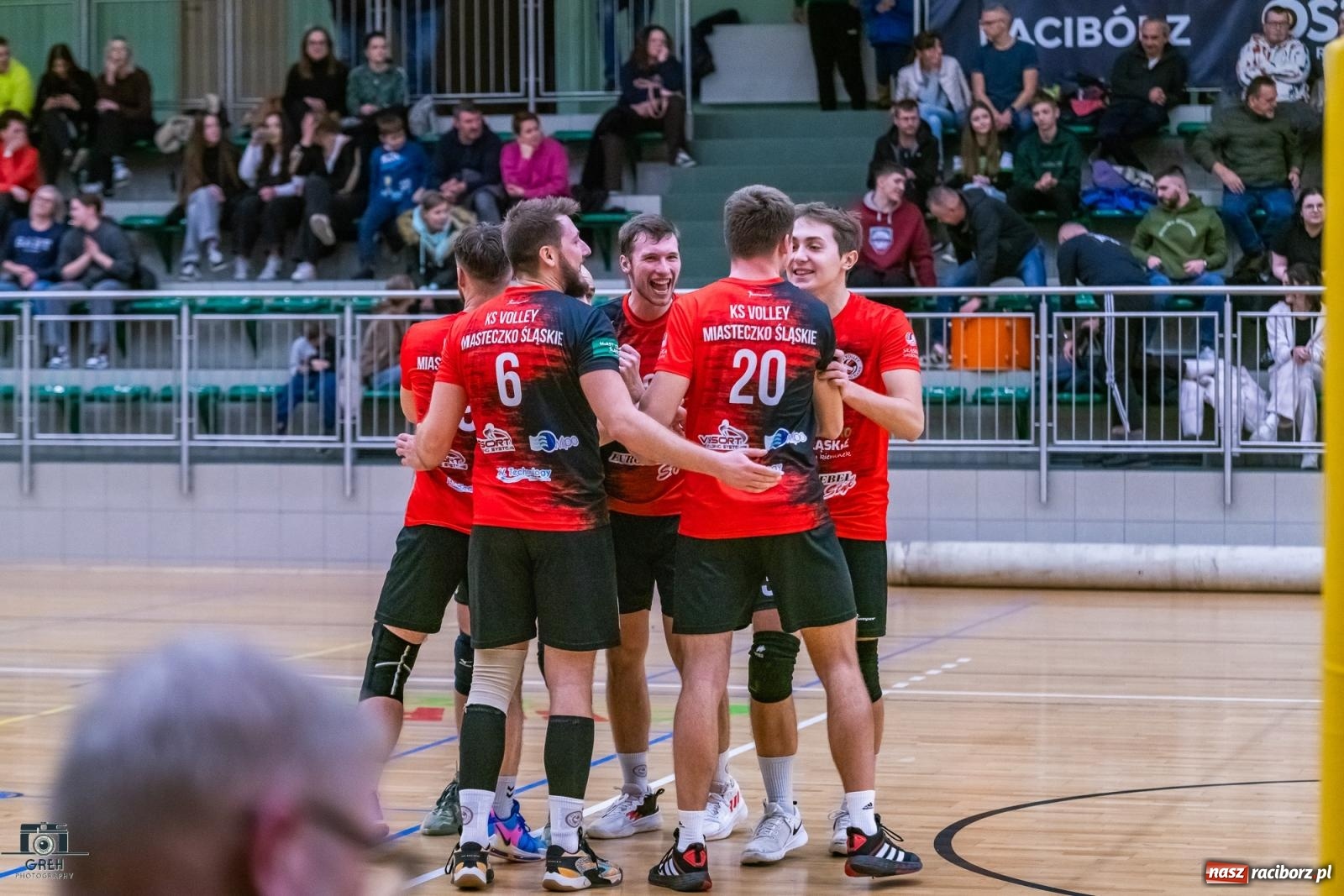 Zdjęcie w galerii na portalu naszraciborz.pl: Kolejny siatkarski dreszczowiec zakończony tie-breakiem [FOTO] wiadomości z regionu