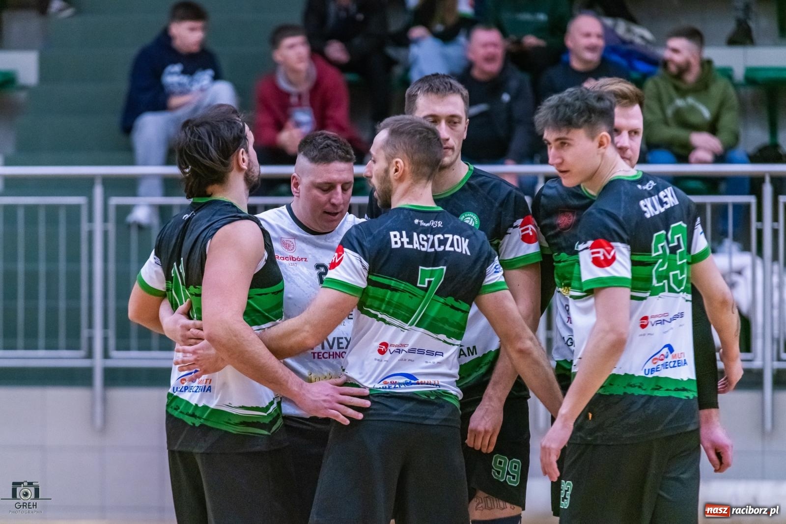 Zdjęcie w galerii na portalu naszraciborz.pl: Kolejny siatkarski dreszczowiec zakończony tie-breakiem [FOTO] wiadomości z regionu