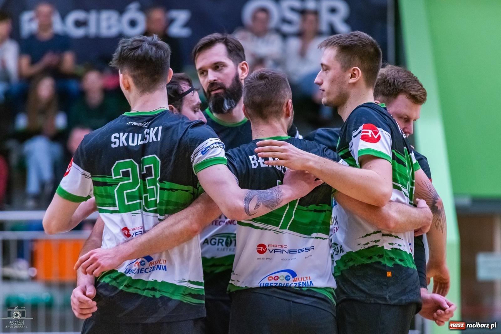 Zdjęcie w galerii na portalu naszraciborz.pl: Kolejny siatkarski dreszczowiec zakończony tie-breakiem [FOTO] wiadomości z regionu