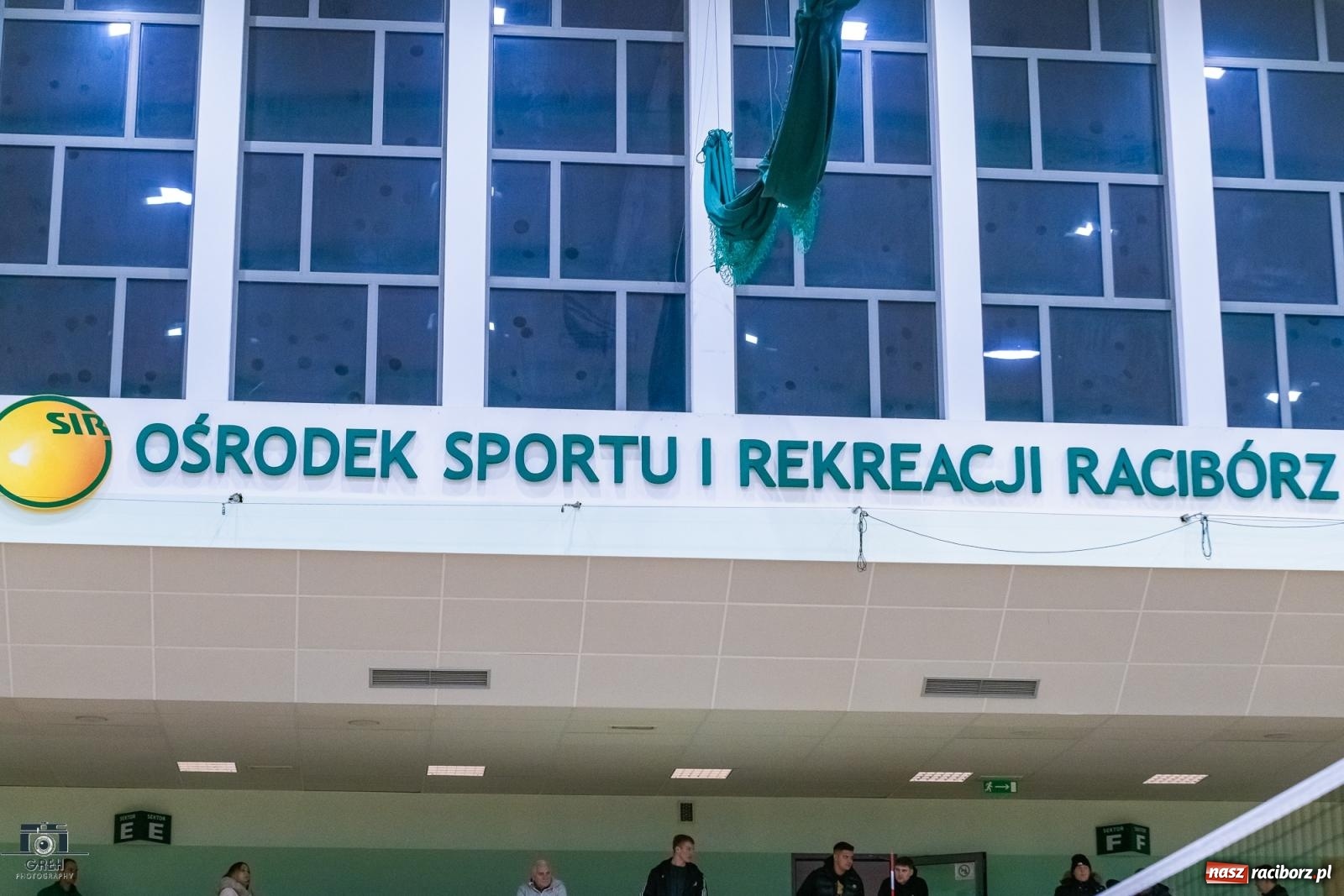 Zdjęcie w galerii na portalu naszraciborz.pl: Kolejny siatkarski dreszczowiec zakończony tie-breakiem [FOTO] wiadomości z regionu