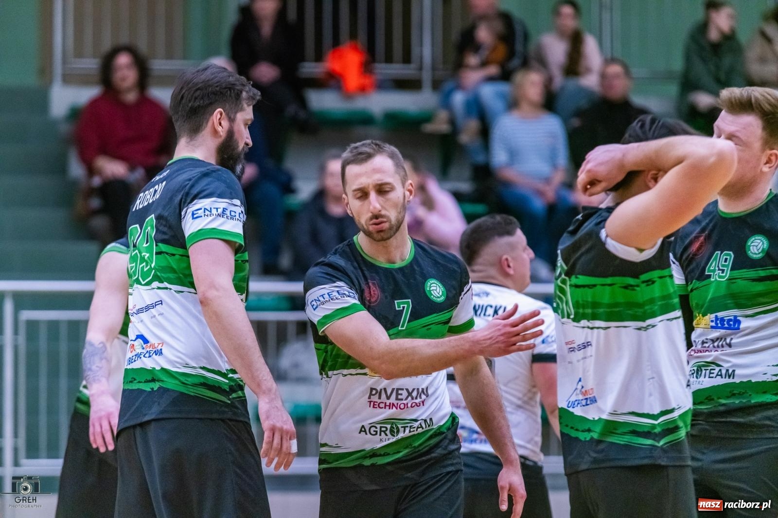 Zdjęcie w galerii na portalu naszraciborz.pl: Kolejny siatkarski dreszczowiec zakończony tie-breakiem [FOTO] wiadomości z regionu