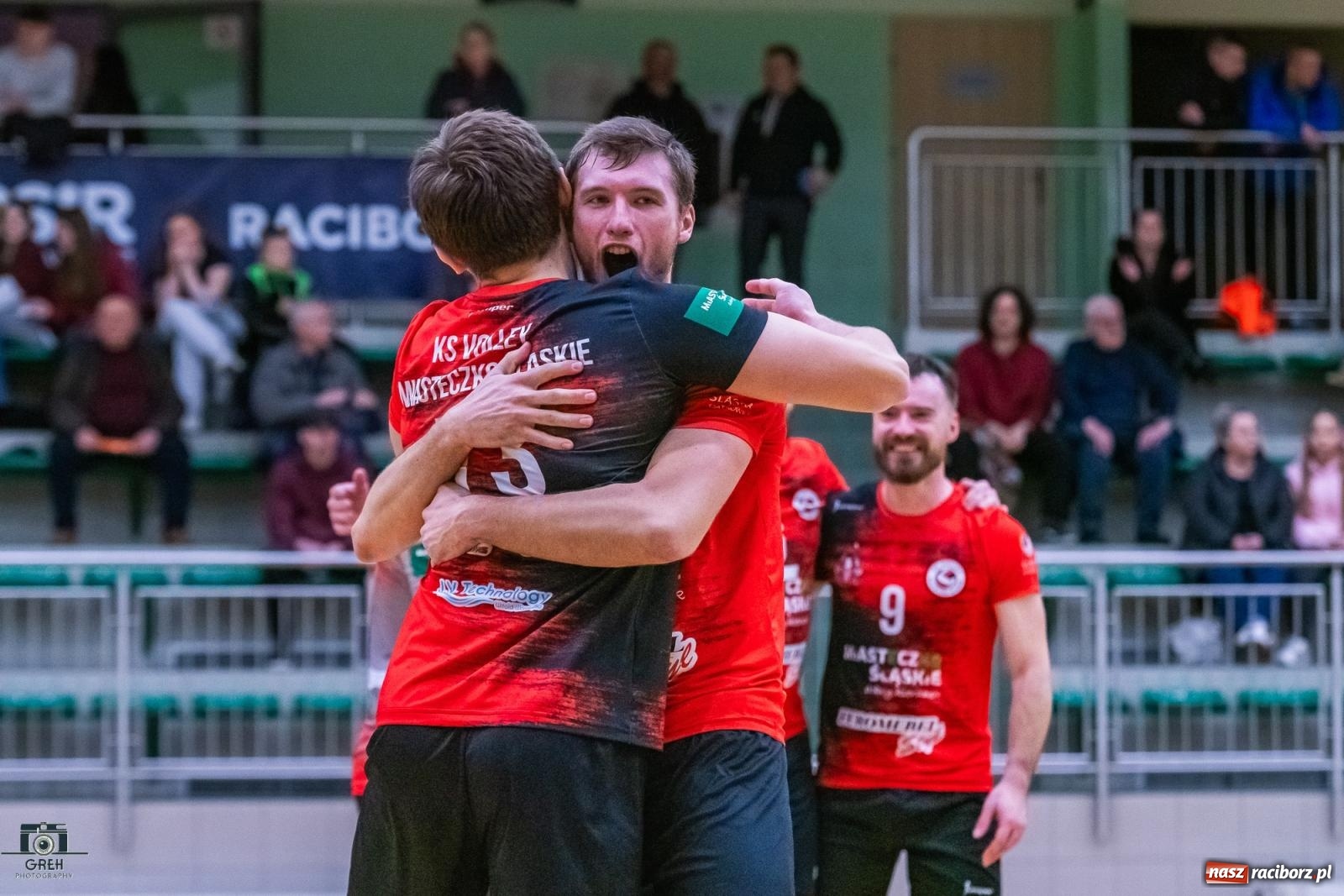 Zdjęcie w galerii na portalu naszraciborz.pl: Kolejny siatkarski dreszczowiec zakończony tie-breakiem [FOTO] wiadomości z regionu