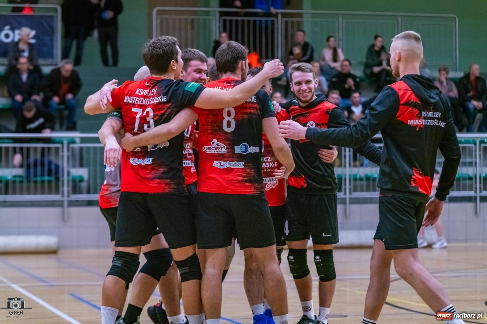 Zdjęcie w galerii na portalu naszraciborz.pl: Kolejny siatkarski dreszczowiec zakończony tie-breakiem [FOTO] wiadomości z regionu