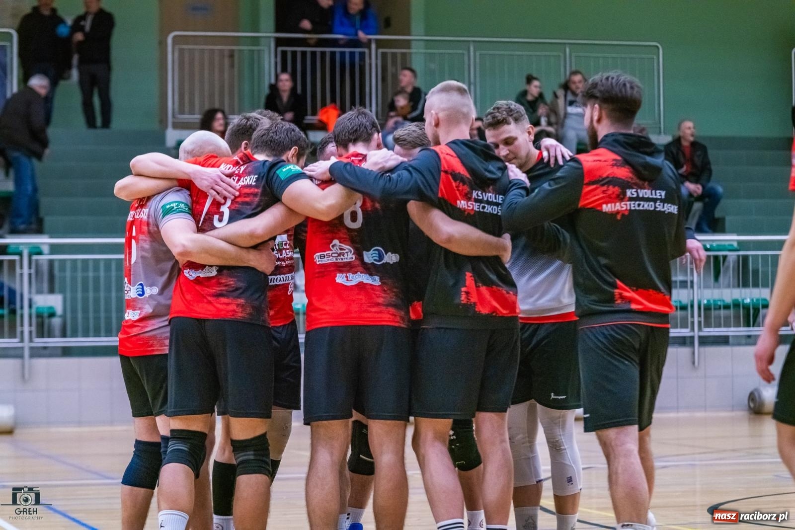 Zdjęcie w galerii na portalu naszraciborz.pl: Kolejny siatkarski dreszczowiec zakończony tie-breakiem [FOTO] wiadomości z regionu