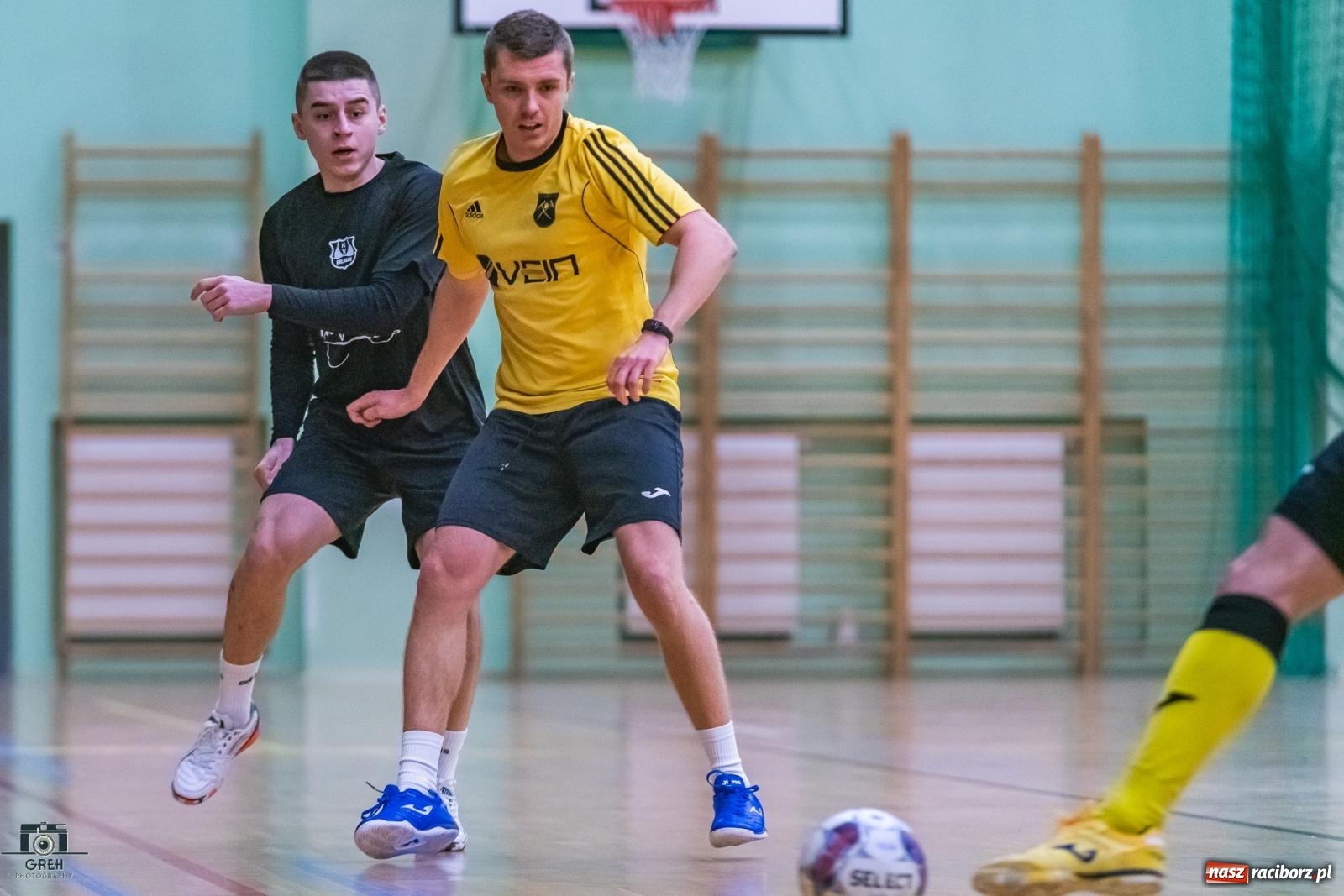 Zdjęcie w galerii na portalu naszraciborz.pl: Futsal. Galaktyczni sprzątnęli Bałagan [FOTO] wiadomości z regionu