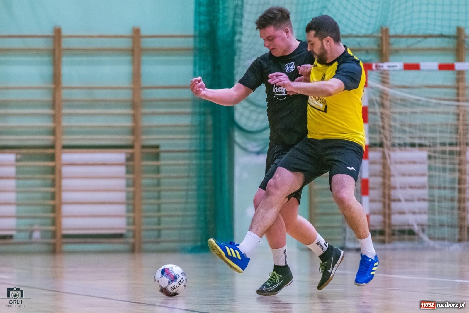 Zdjęcie w galerii na portalu naszraciborz.pl: Futsal. Galaktyczni sprzątnęli Bałagan [FOTO] wiadomości z regionu