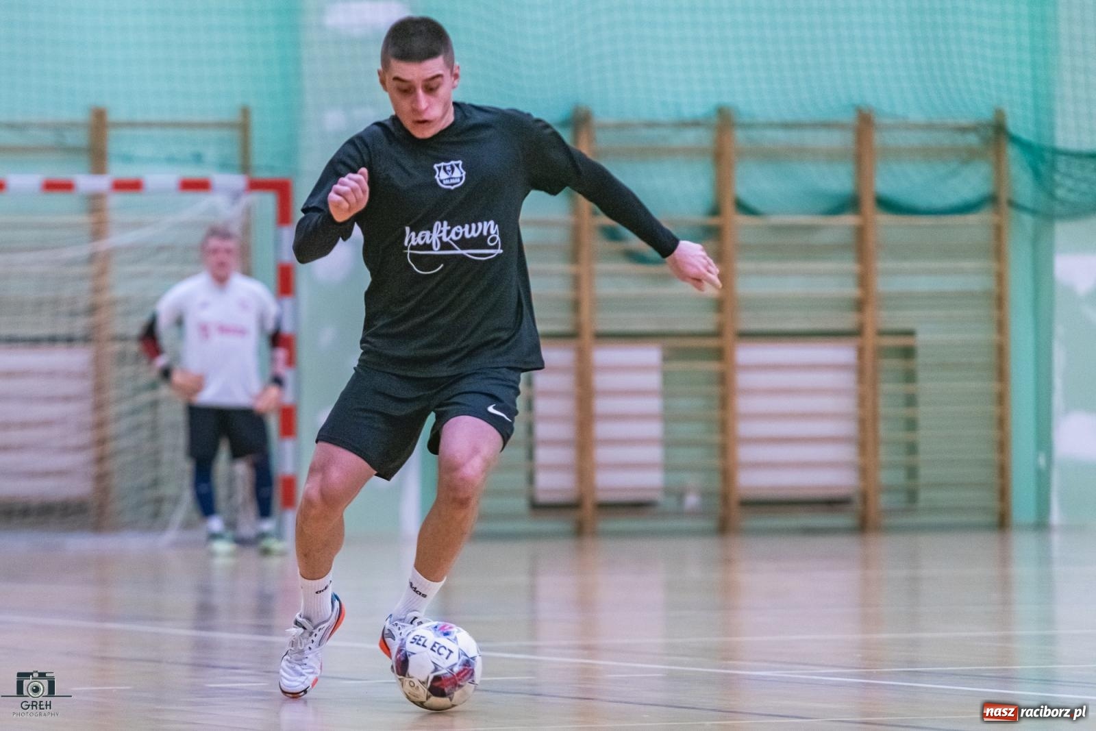 Zdjęcie w galerii na portalu naszraciborz.pl: Futsal. Galaktyczni sprzątnęli Bałagan [FOTO] wiadomości z regionu