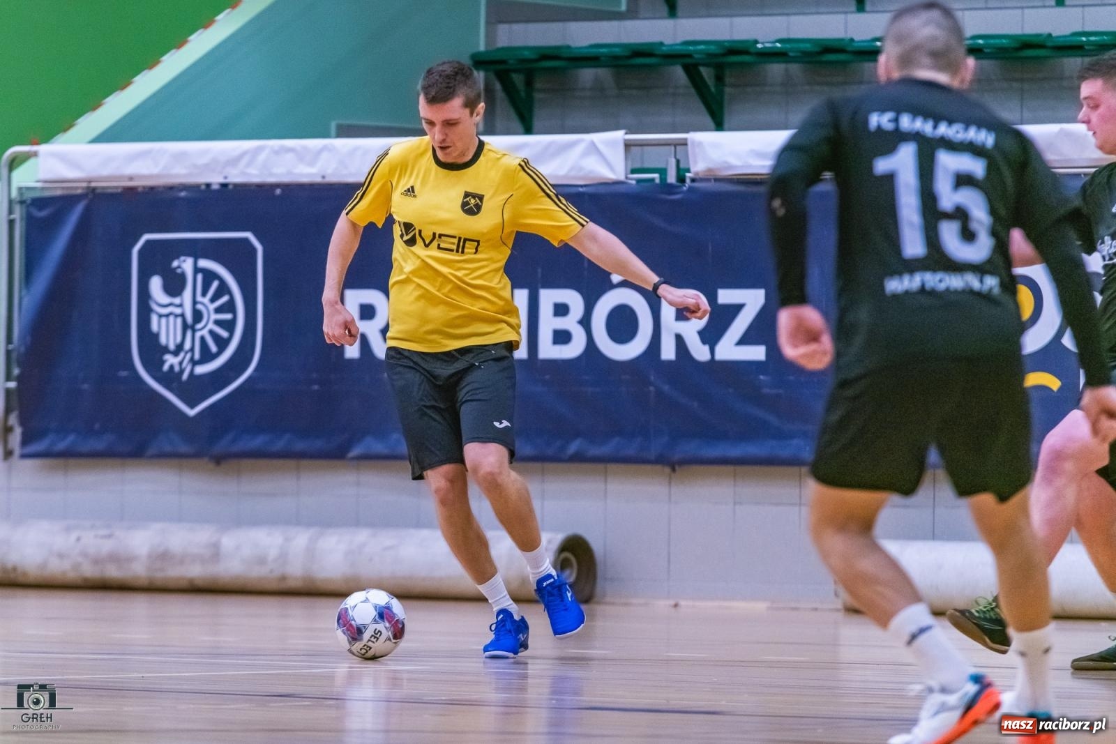 Zdjęcie w galerii na portalu naszraciborz.pl: Futsal. Galaktyczni sprzątnęli Bałagan [FOTO] wiadomości z regionu