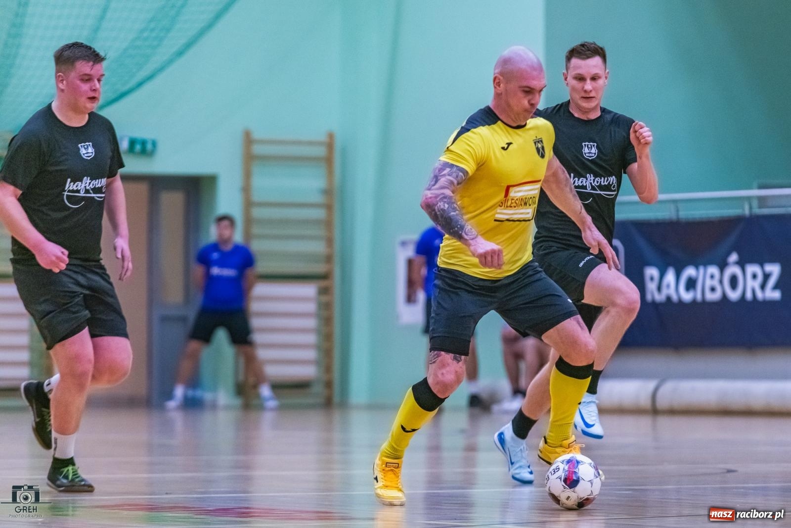 Zdjęcie w galerii na portalu naszraciborz.pl: Futsal. Galaktyczni sprzątnęli Bałagan [FOTO] wiadomości z regionu