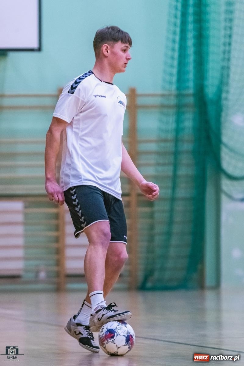Zdjęcie w galerii na portalu naszraciborz.pl: Futsal. Galaktyczni sprzątnęli Bałagan [FOTO] wiadomości z regionu