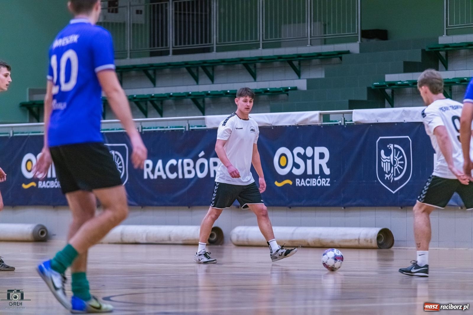 Zdjęcie w galerii na portalu naszraciborz.pl: Futsal. Galaktyczni sprzątnęli Bałagan [FOTO] wiadomości z regionu