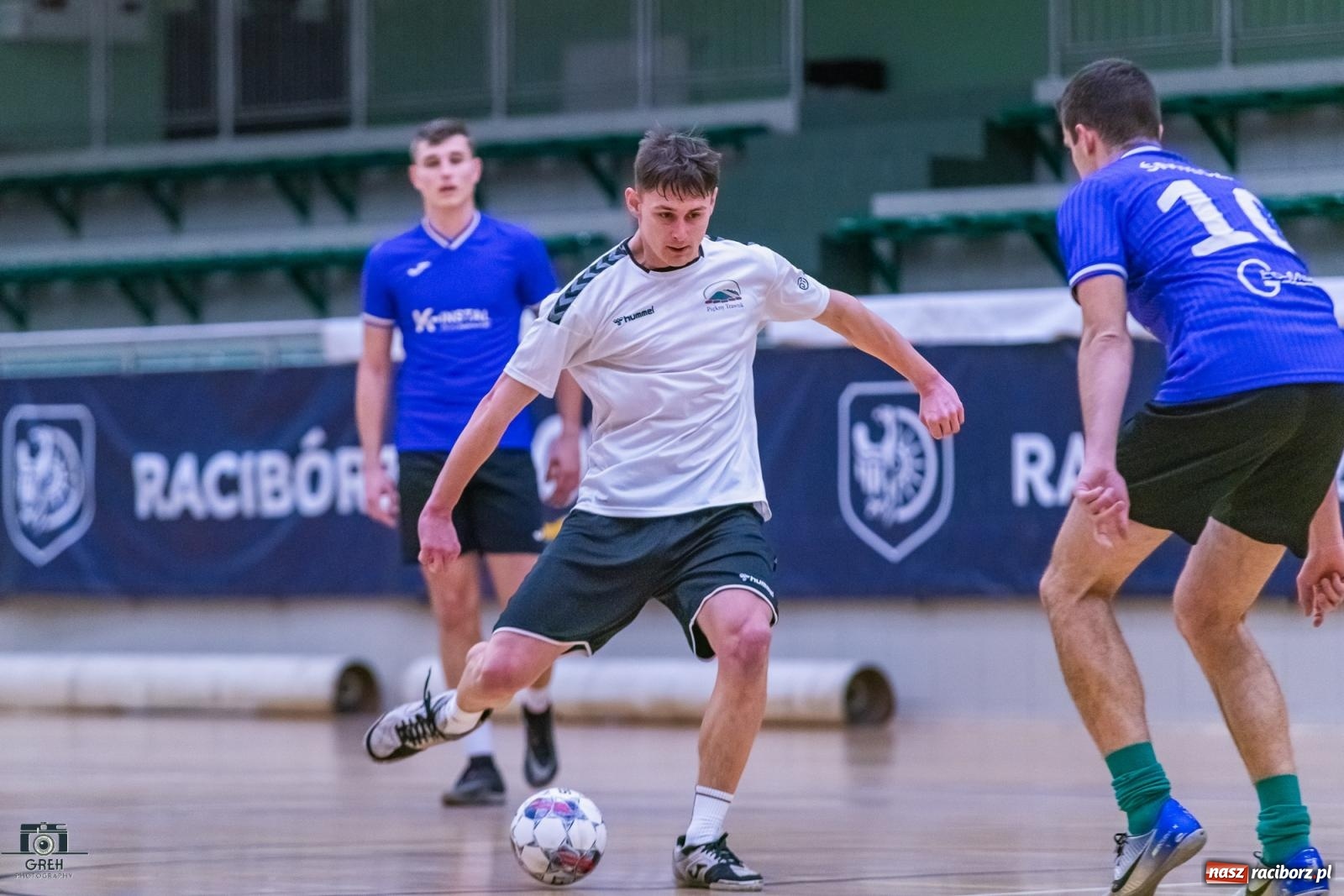 Zdjęcie w galerii na portalu naszraciborz.pl: Futsal. Galaktyczni sprzątnęli Bałagan [FOTO] wiadomości z regionu