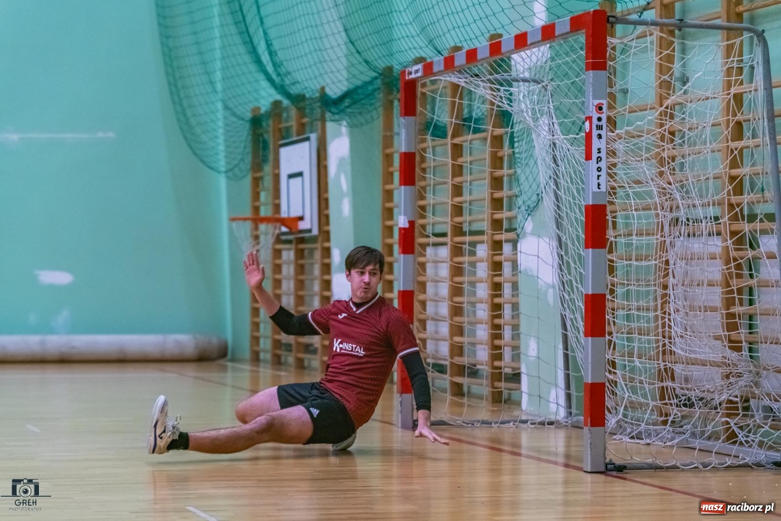 Zdjęcie w galerii na portalu naszraciborz.pl: Futsal. Galaktyczni sprzątnęli Bałagan [FOTO] wiadomości z regionu