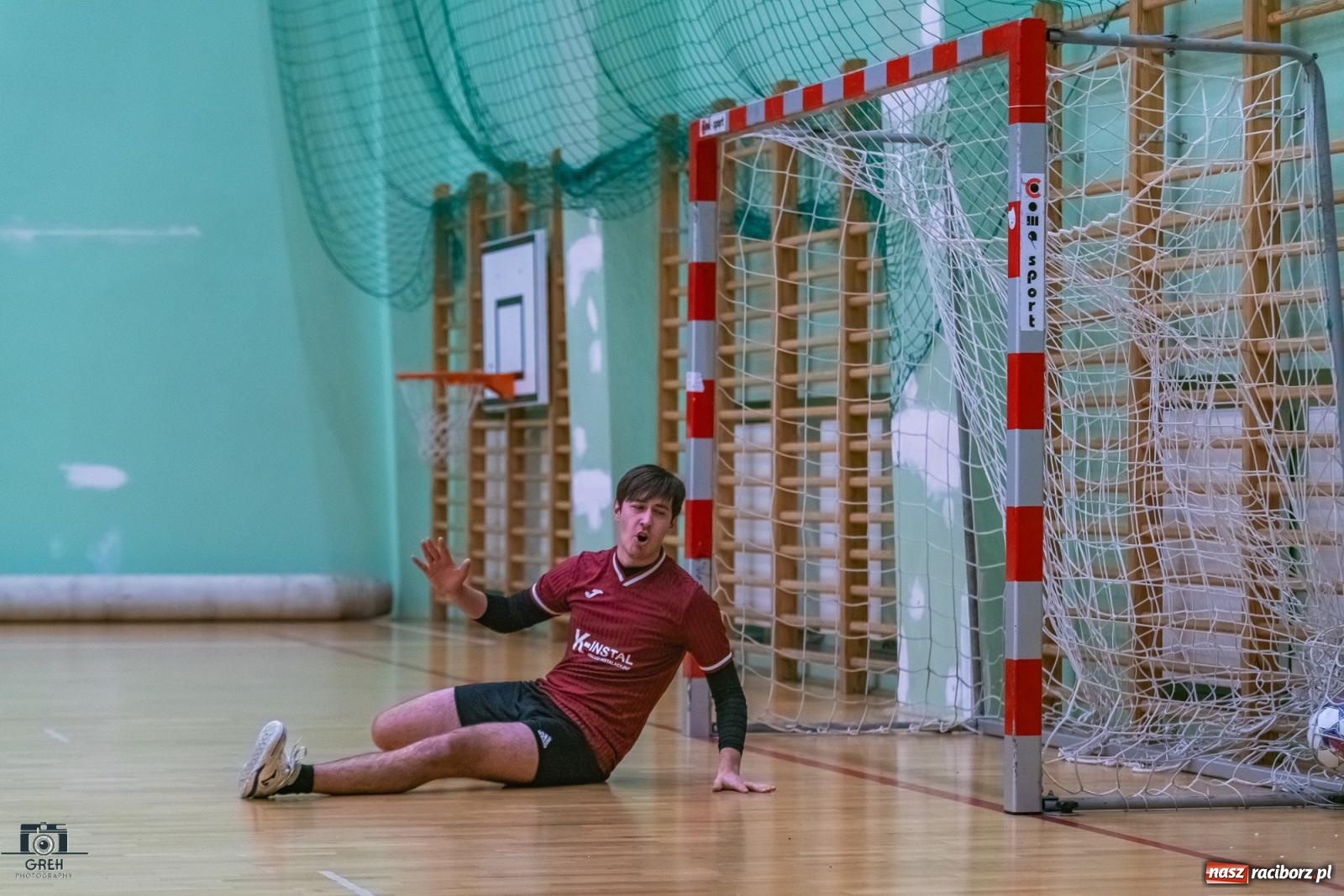 Zdjęcie w galerii na portalu naszraciborz.pl: Futsal. Galaktyczni sprzątnęli Bałagan [FOTO] wiadomości z regionu