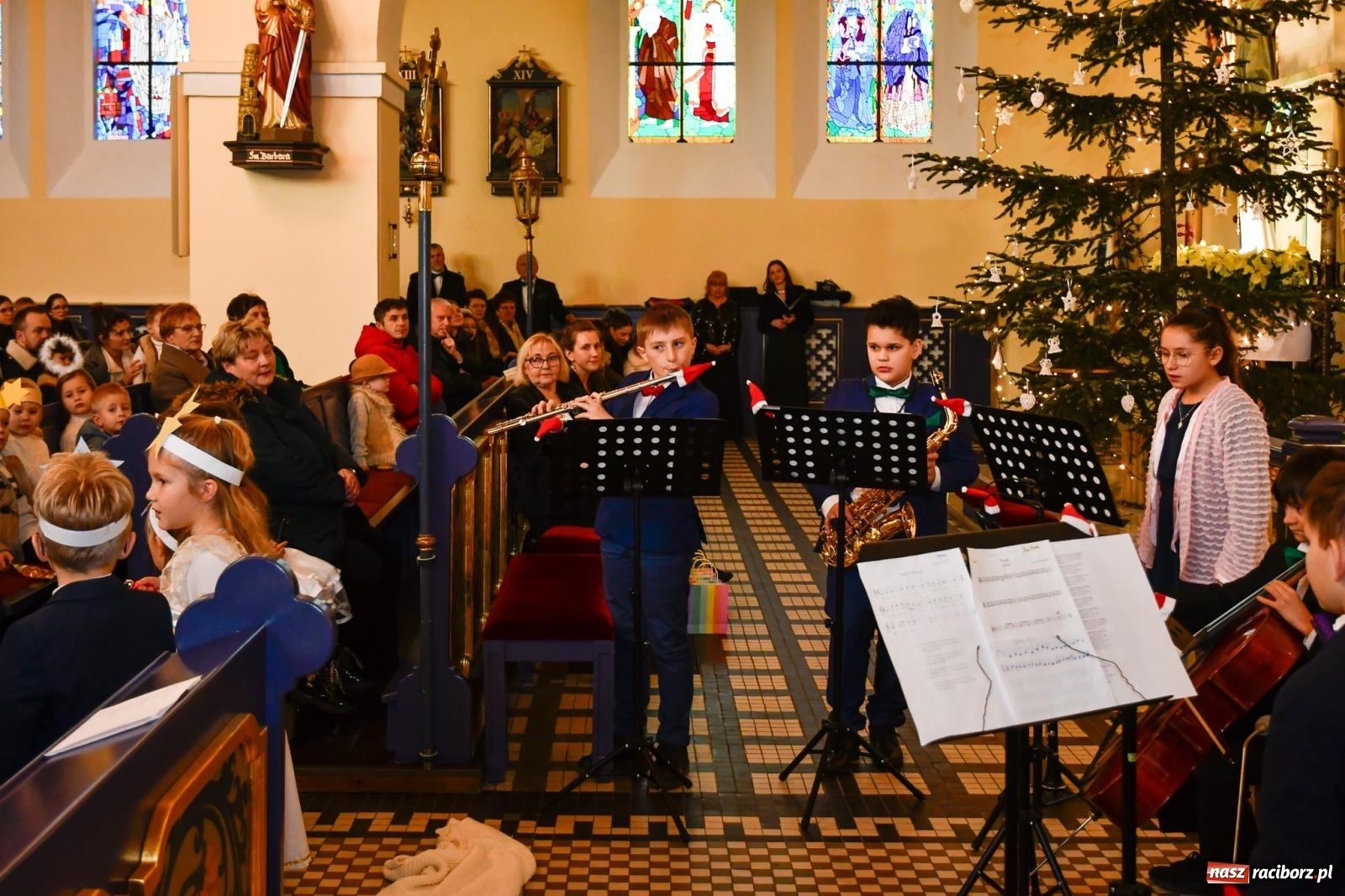 Zdjęcie w galerii na portalu naszraciborz.pl: Kolędowanie w Brzeziu – koncert pełen wzruszeń i radości [FOTO i WIDEO] wiadomości z regionu